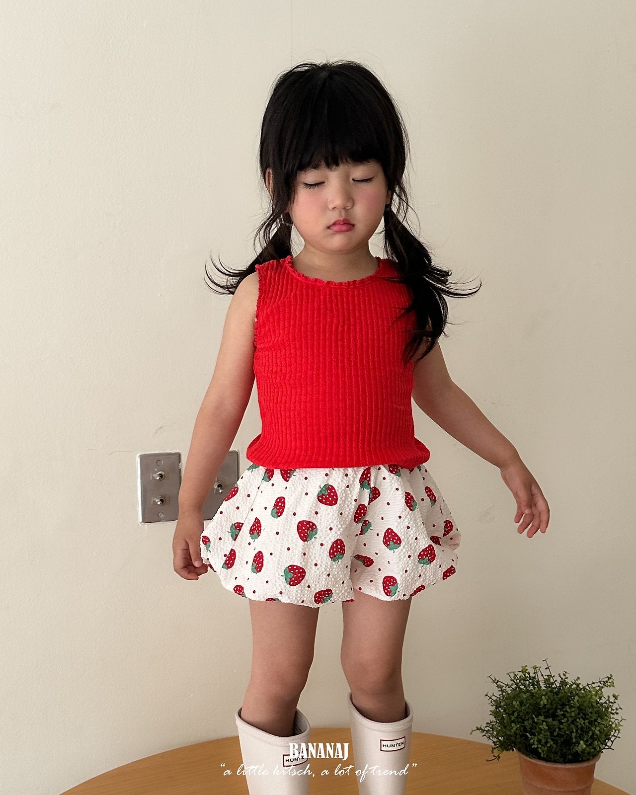 ［BANANAJ］Lia candy sleeveless tops