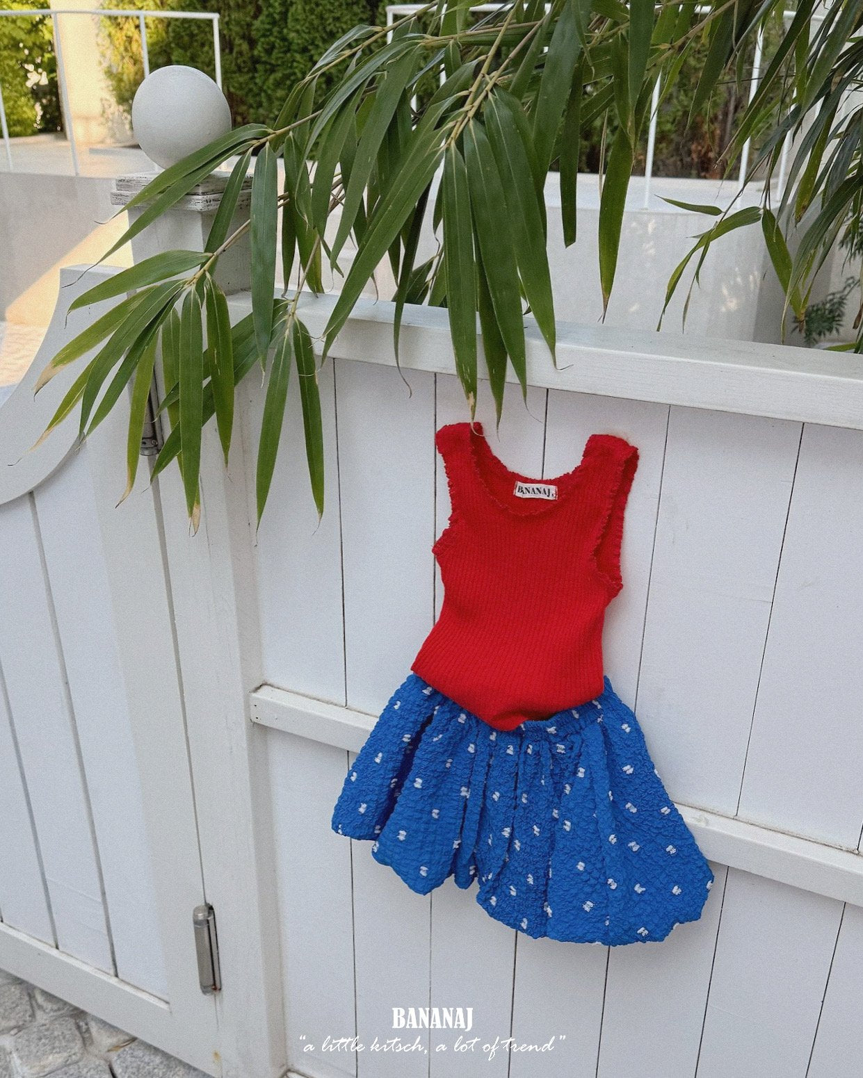 ［BANANAJ］Lia candy sleeveless tops