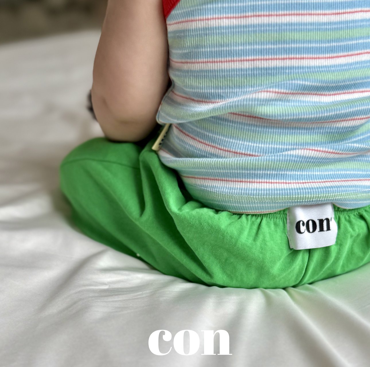 ［con］Block jogger pants