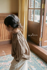 ［gogo picnic］Lena frill tuck blouse