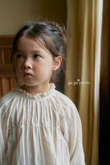 ［gogo picnic］Lena frill tuck blouse