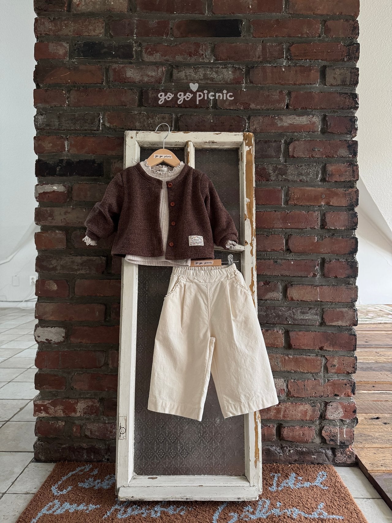 ［gogo picnic］Pony pants