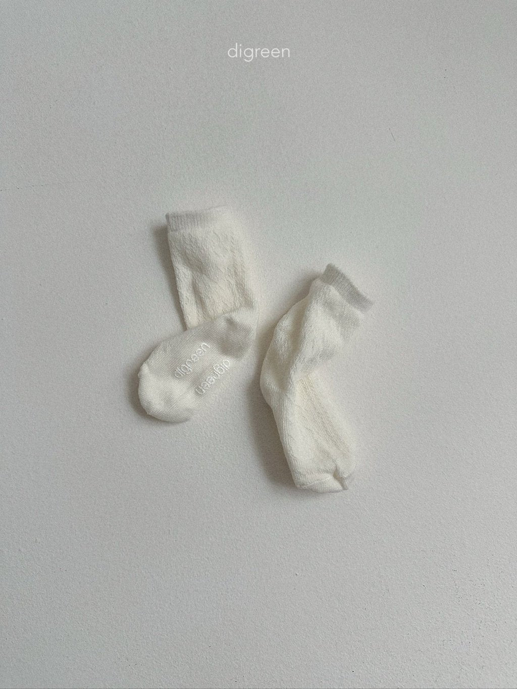 ［digreen］Eyelet sock