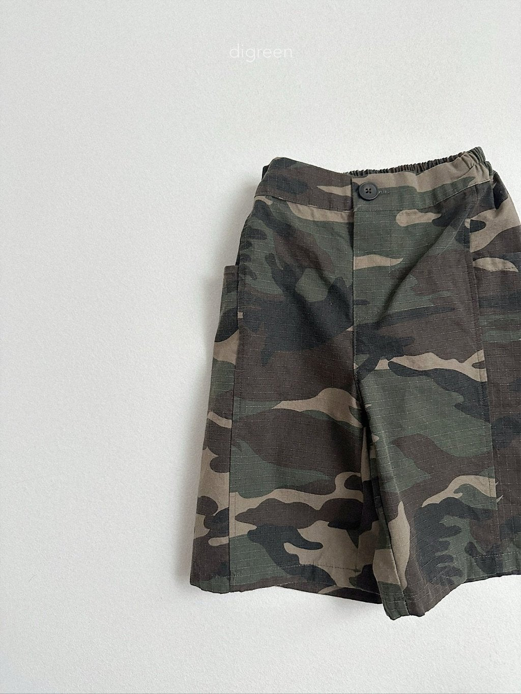 ［digreen］Camo bermuda pants