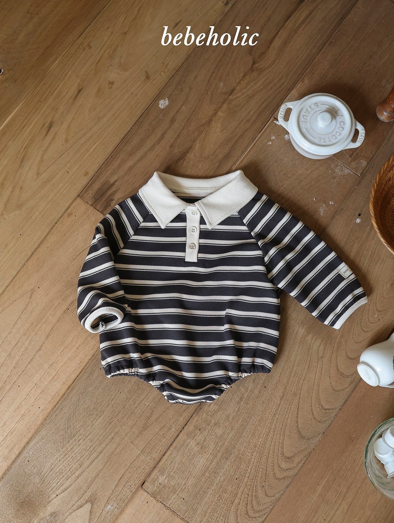 ［bebe holic］Stripe collar rompers