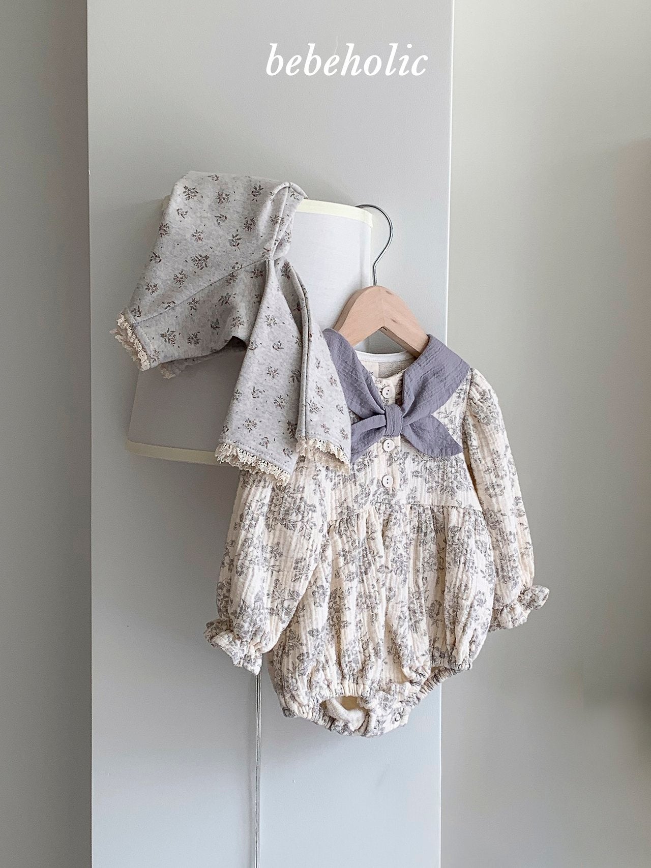 ［bebe holic］Buly cape rompers