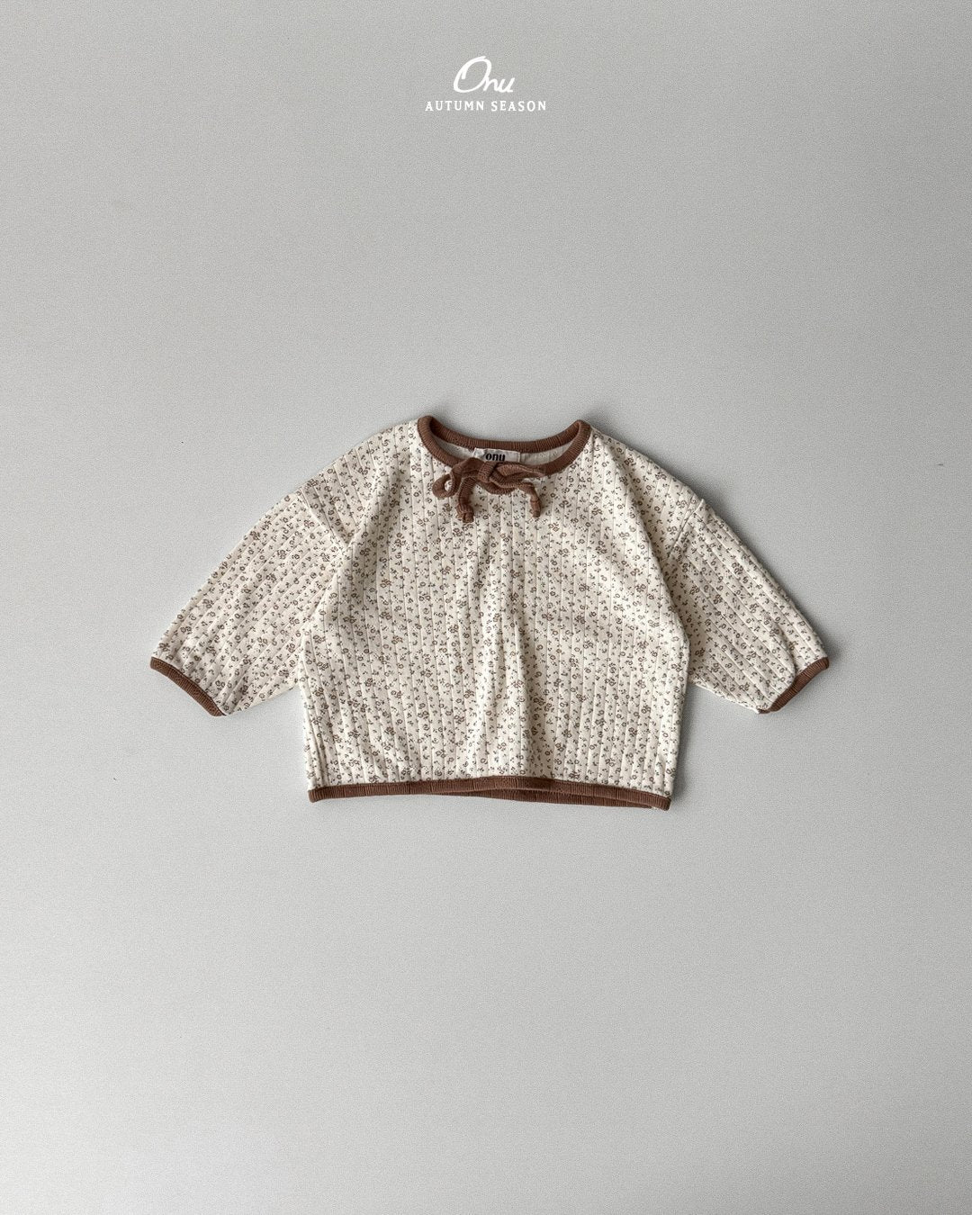 ［onu］Flower ribbon tee