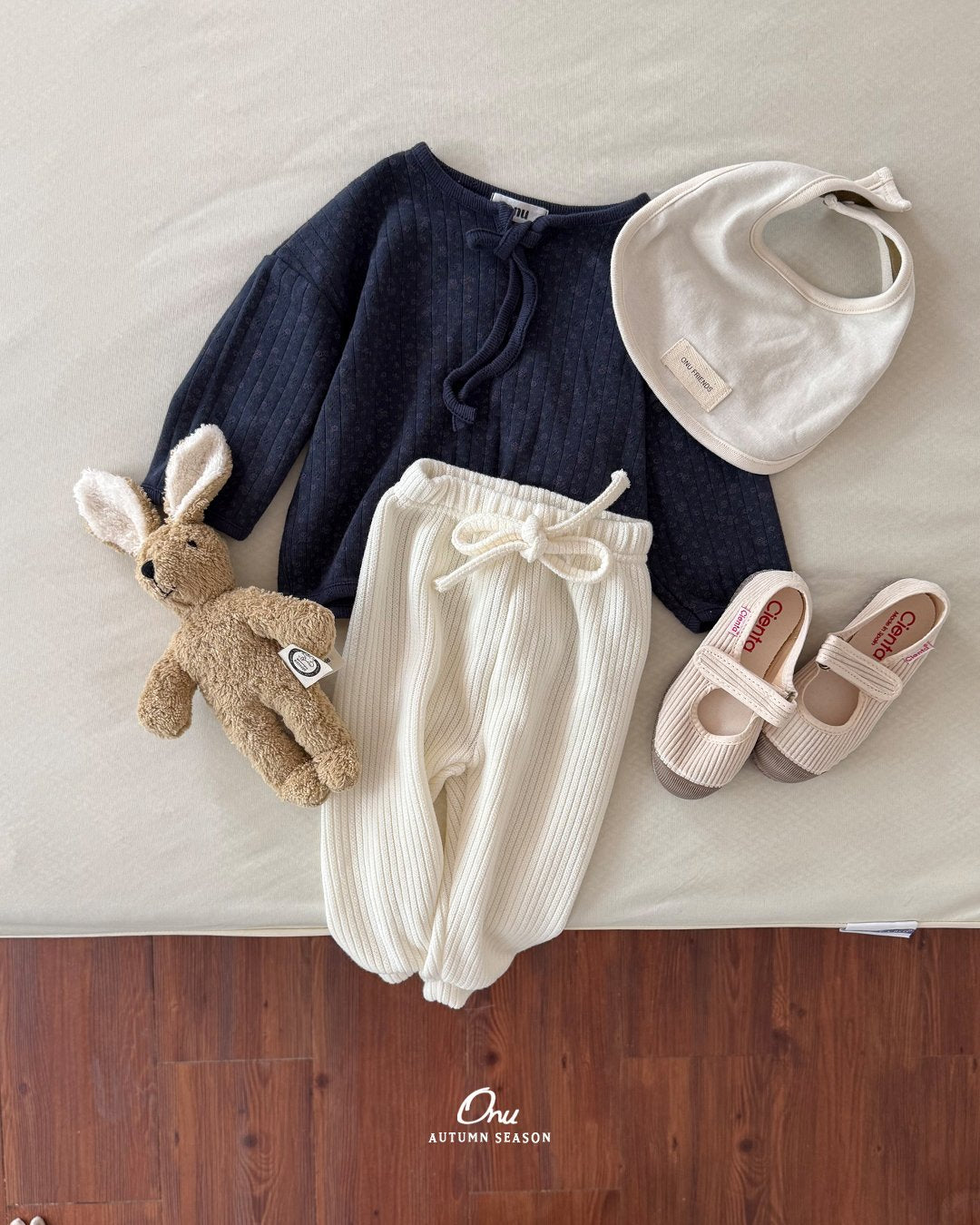 ［onu］Flower ribbon tee