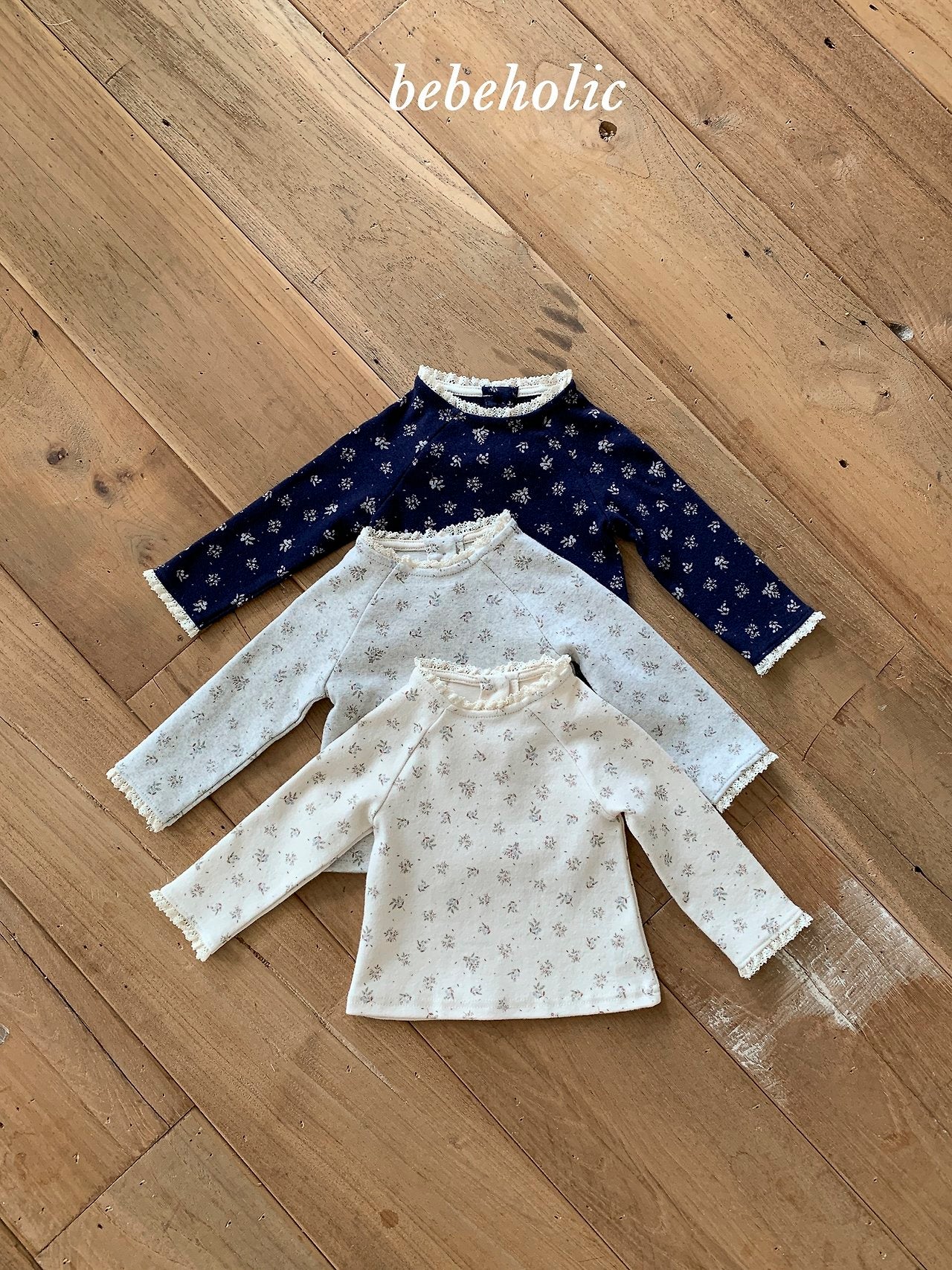 ［bebe holic］Moncher flour tee