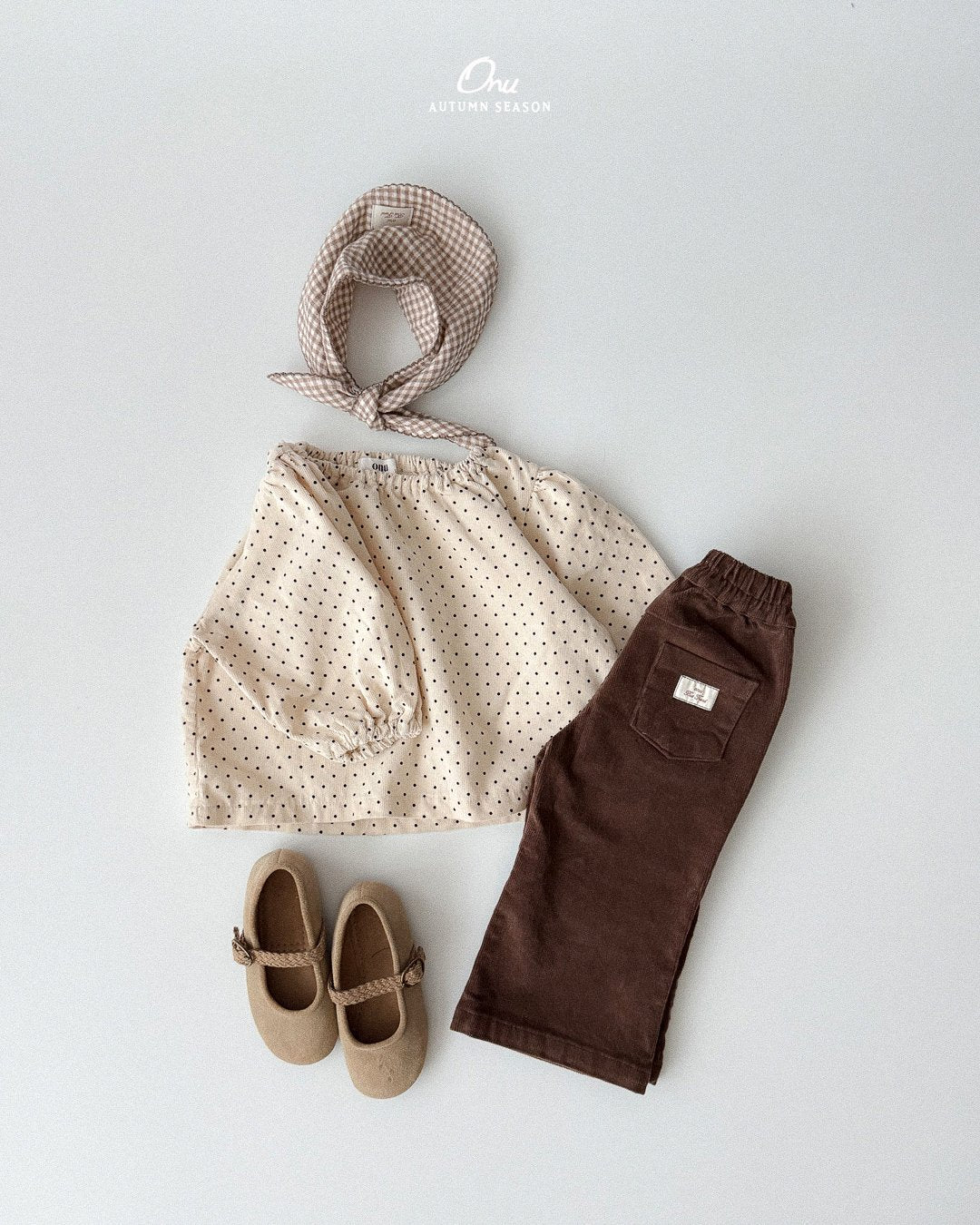 ［onu］Dot shirring blouse