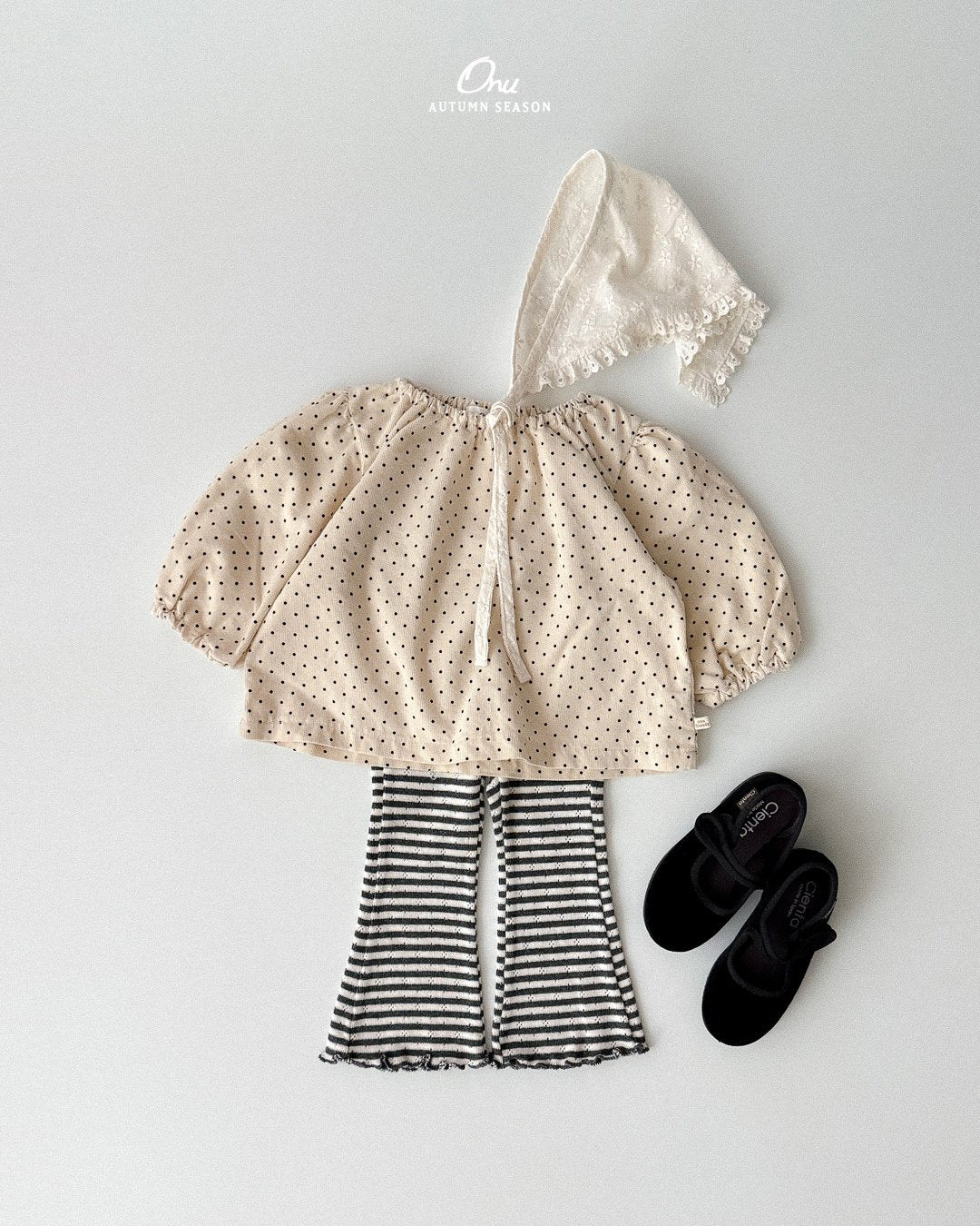 ［onu］Dot shirring blouse