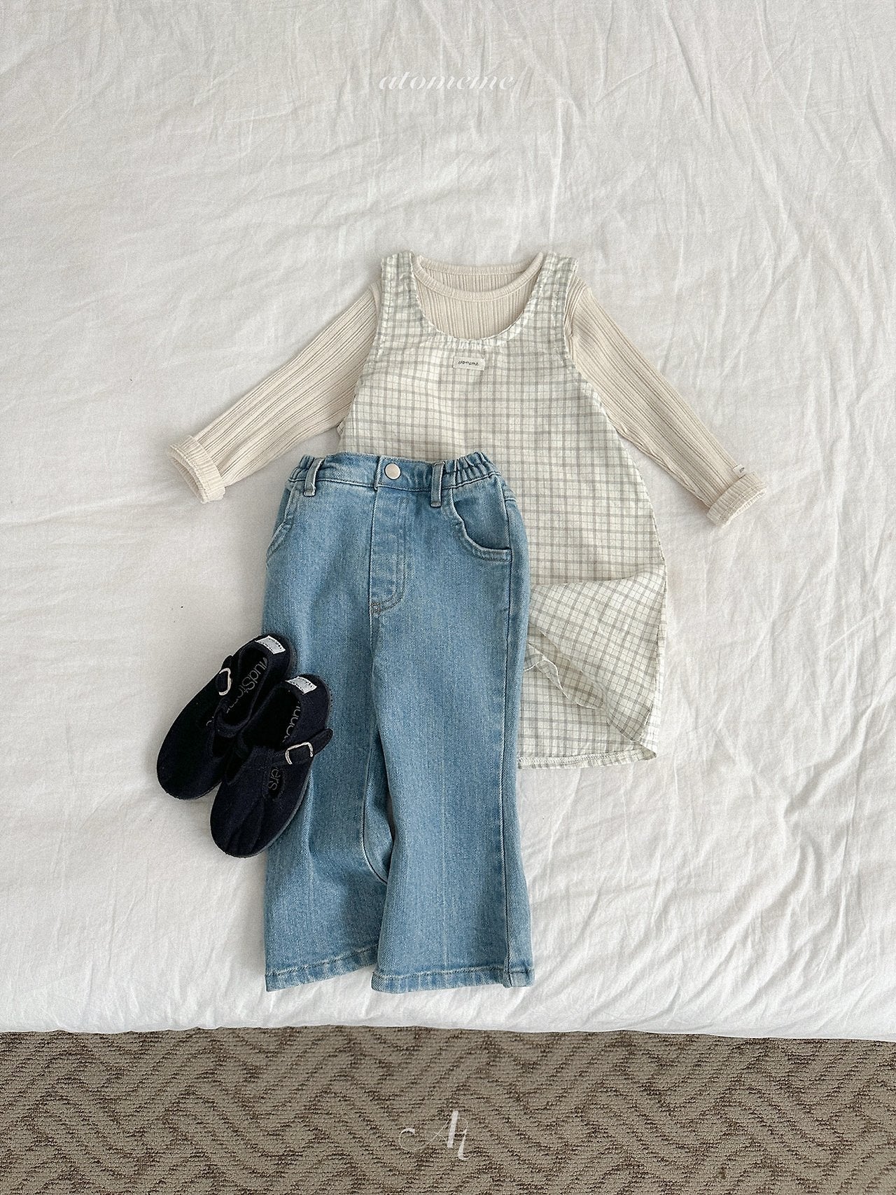 ［atomeme］Berry Bootcut Denim