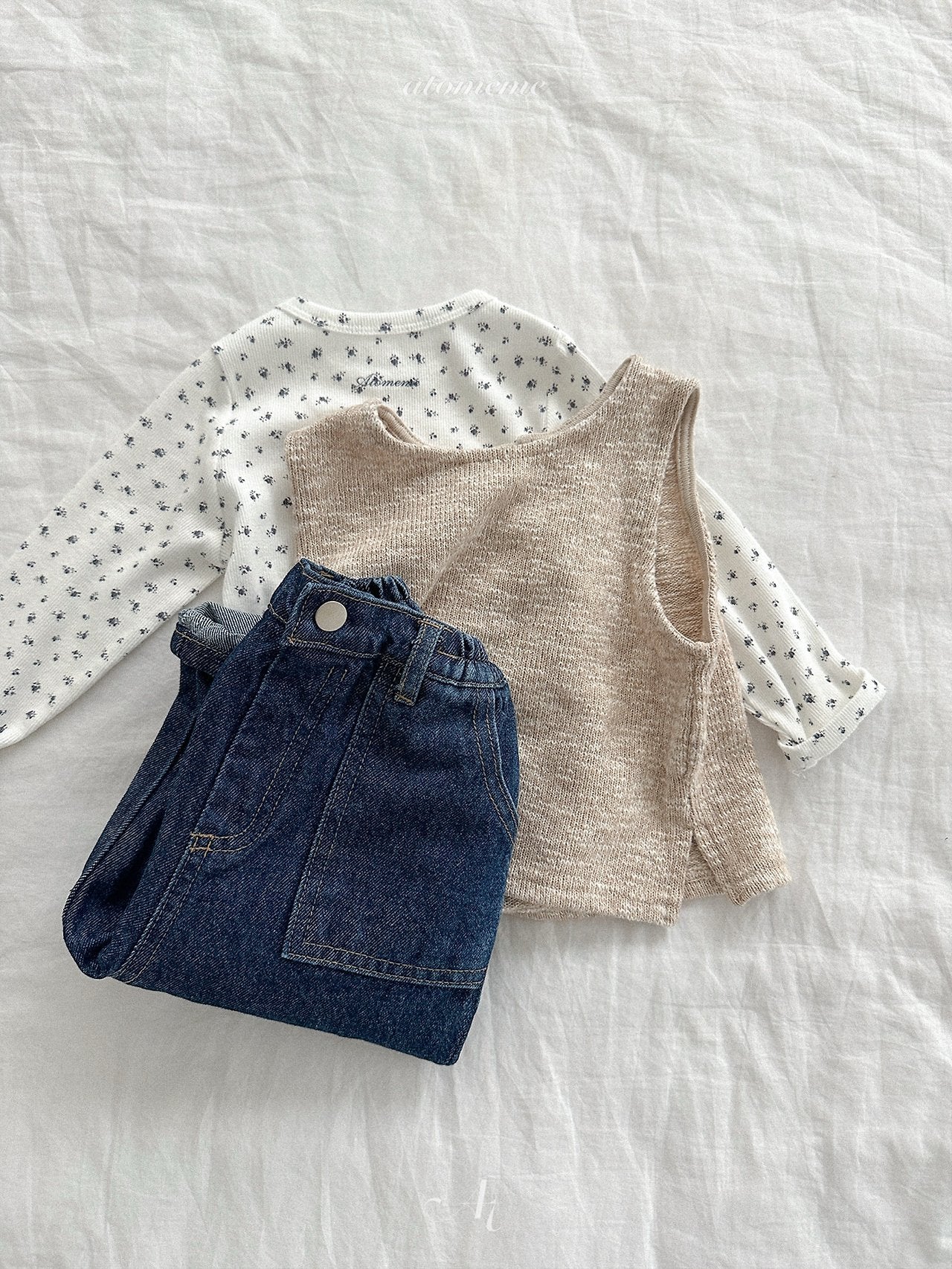 ［atomeme］Nut Wool Vest