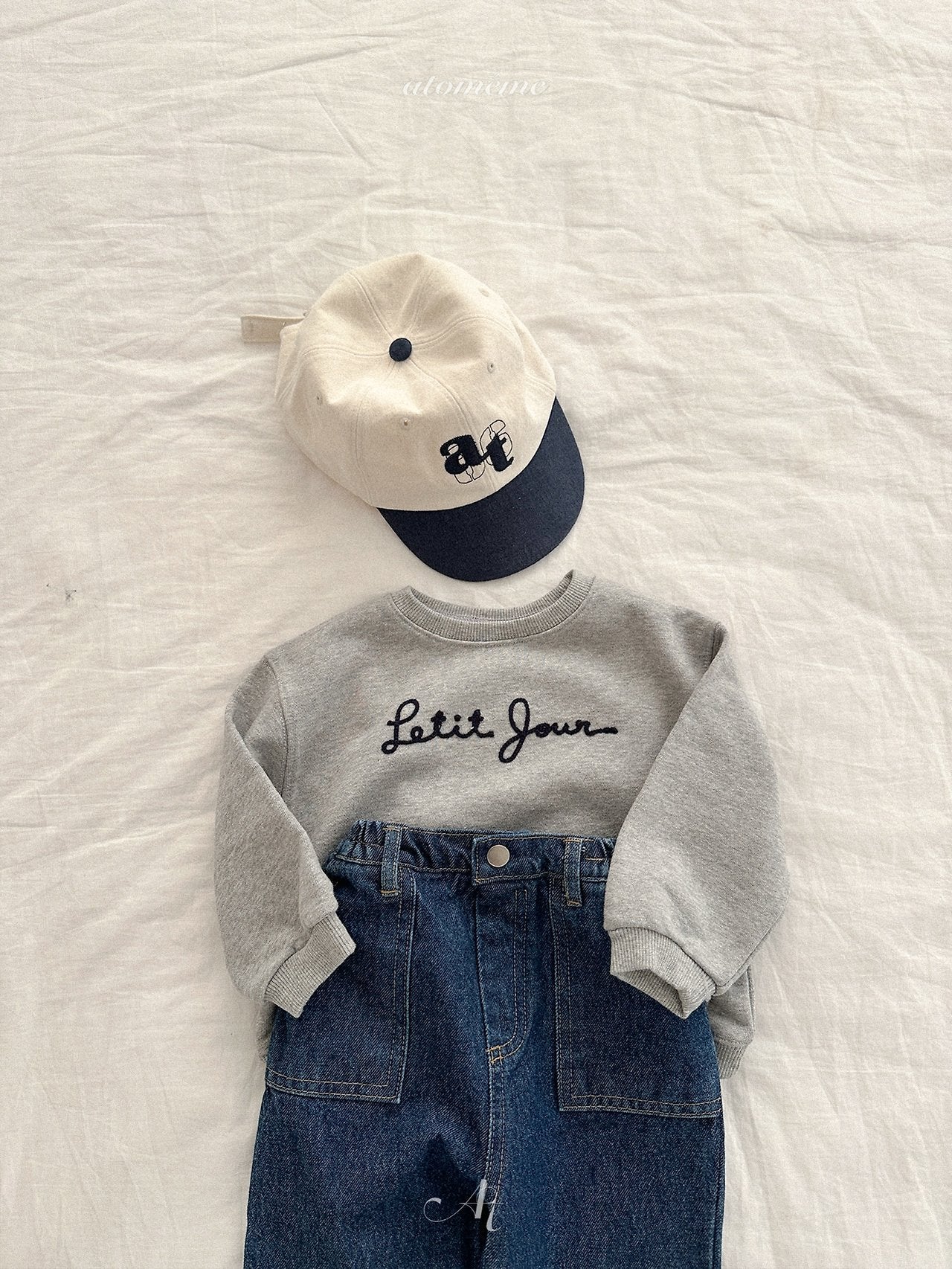 ［atomeme］Petit Jour Sweatshirt