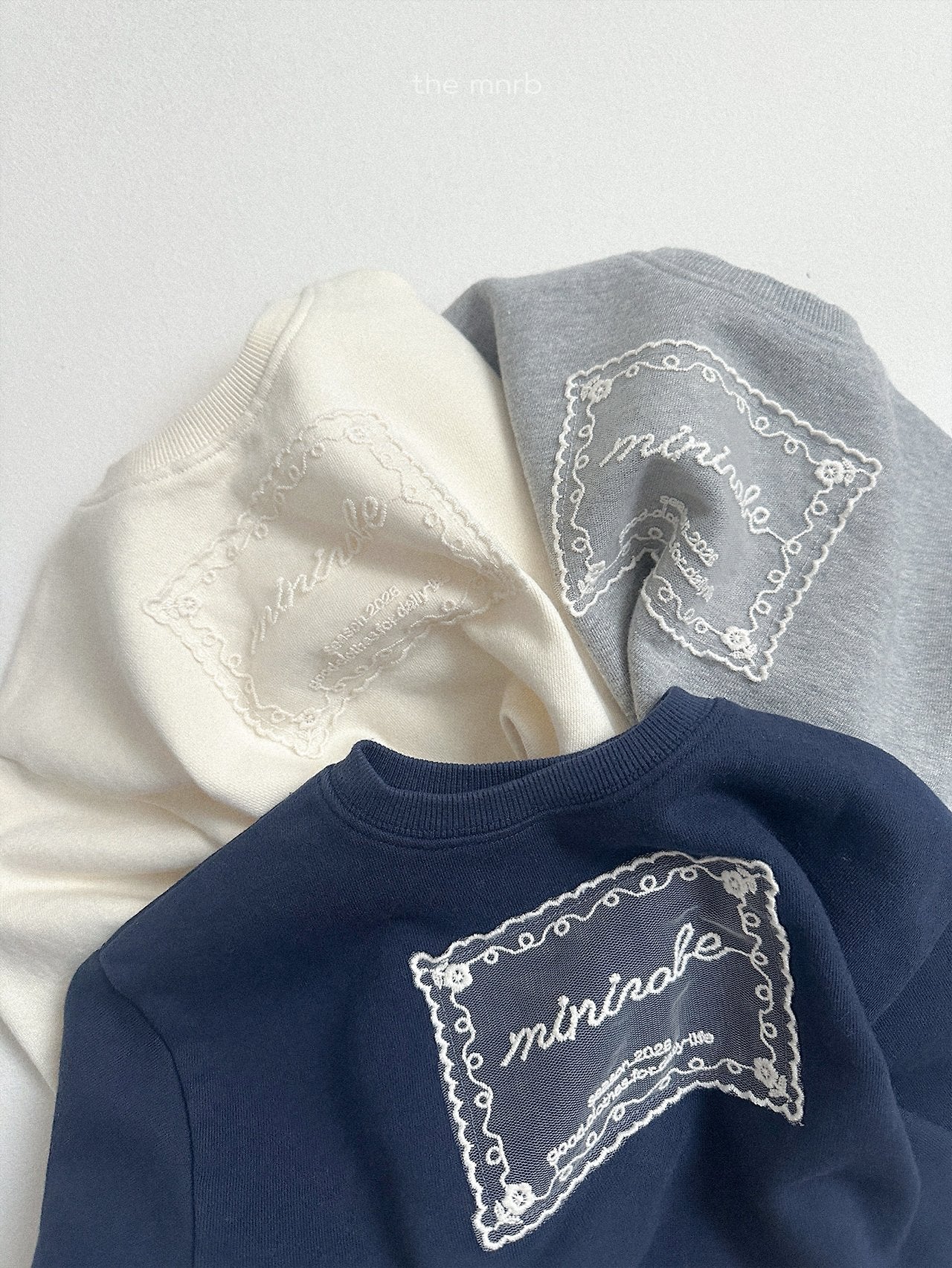 ［minirobe］Lace Sweatshirt