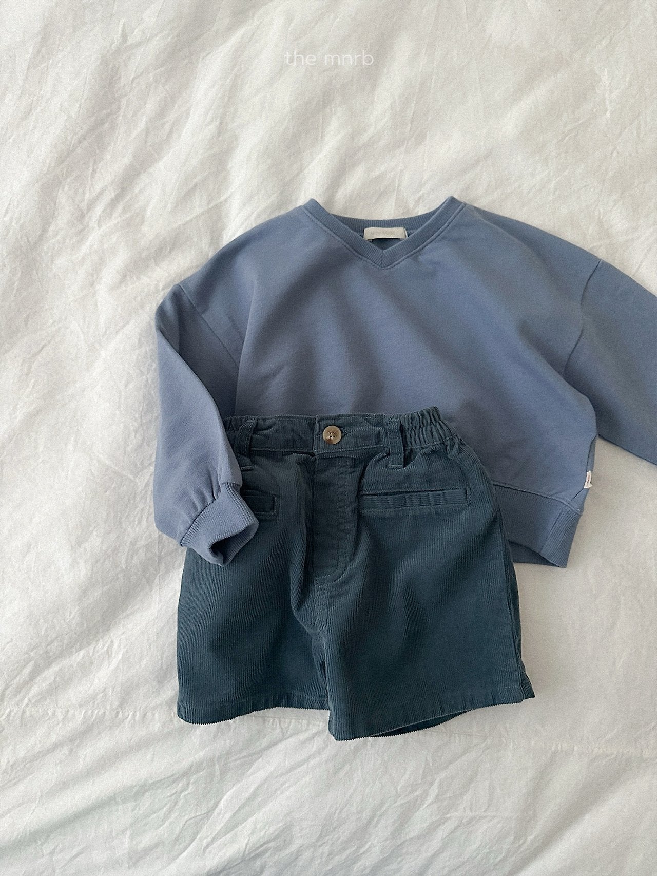 ［minirobe］Low V Neck Sweatshirt