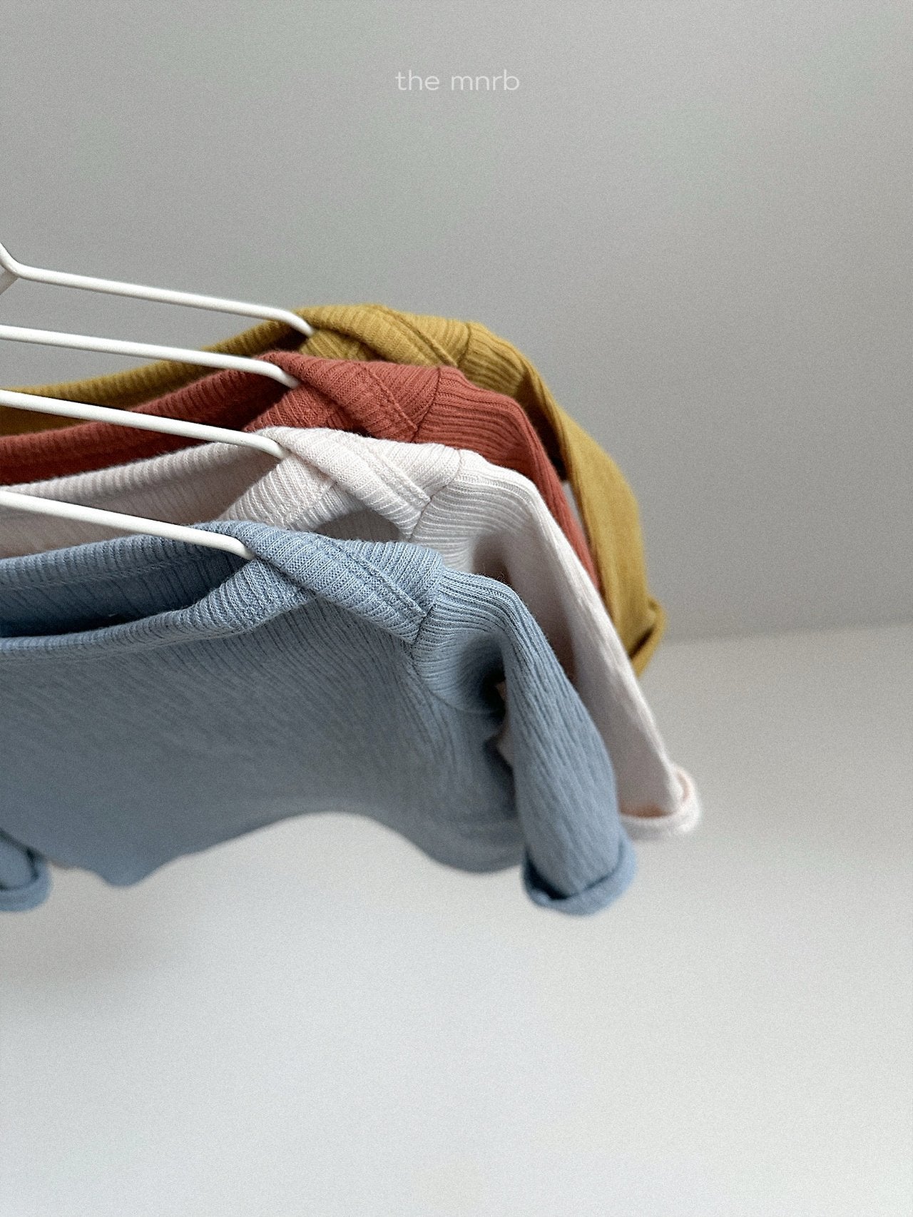 ［minirobe］Critic Rib Tee