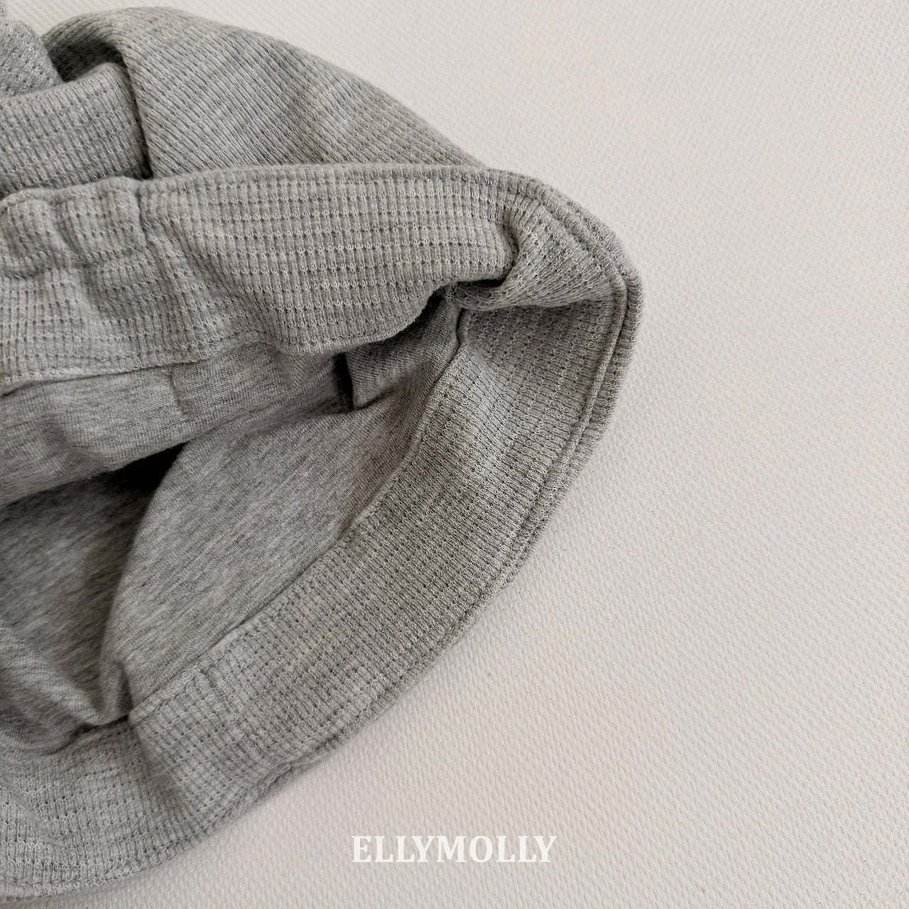 ［ELLY MOLLY］Twist knit beanie