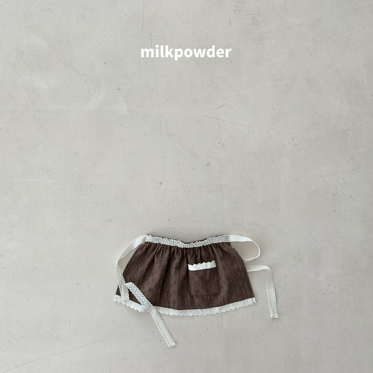 ［milk powder］Mimi apron