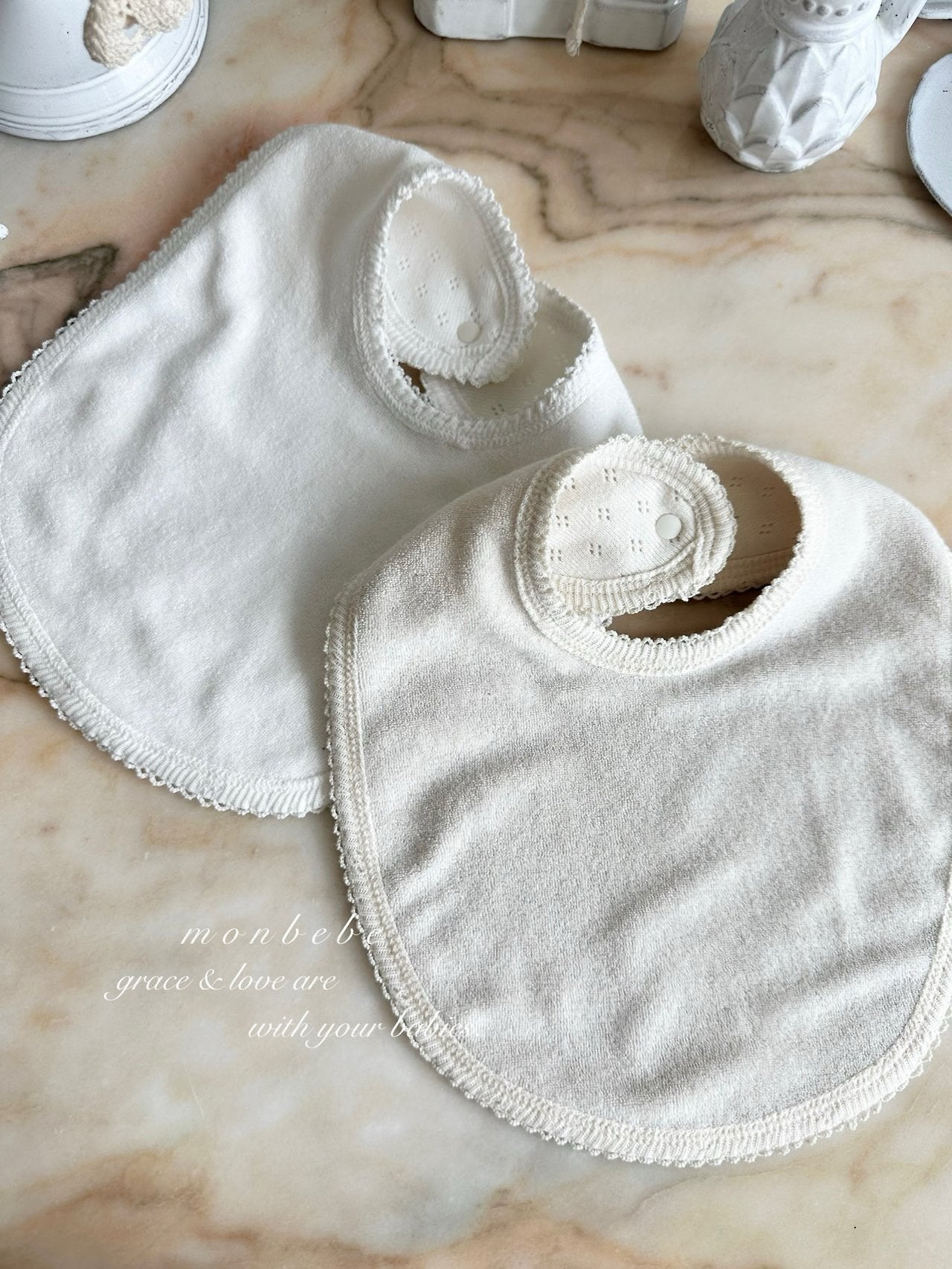 ［monbebe］Eyelet cotton bib