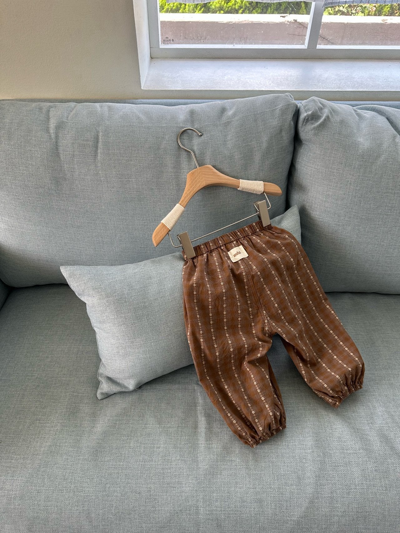 ［monbebe］Flower check jogger pants