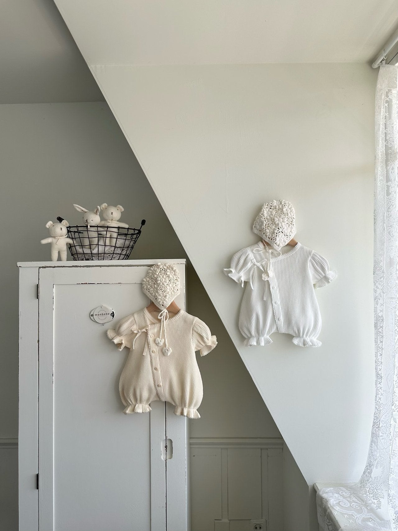［monbebe］Cream waffle newborn rompers set