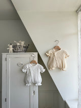 ［monbebe］Cream waffle newborn rompers set