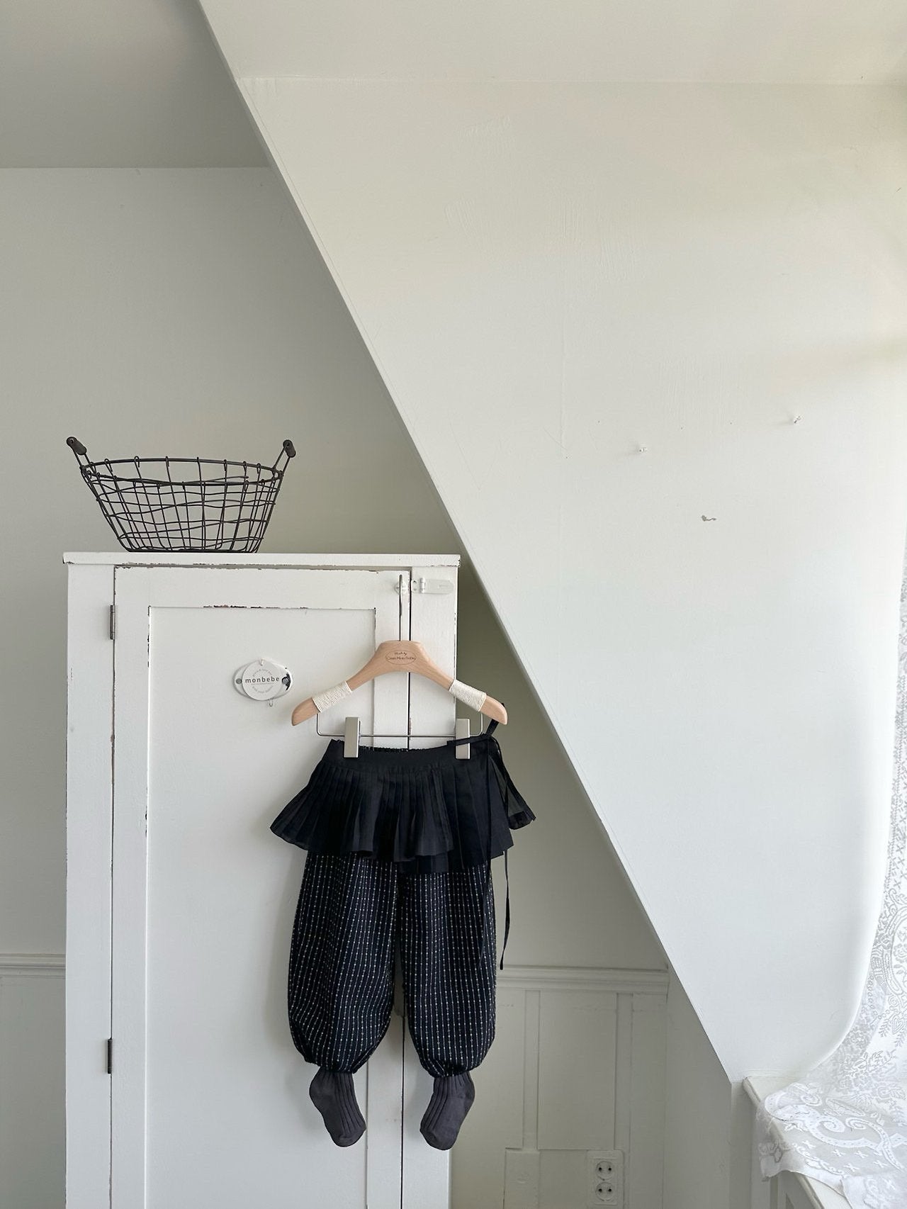 ［monbebe］Layered pleats apron (kids)