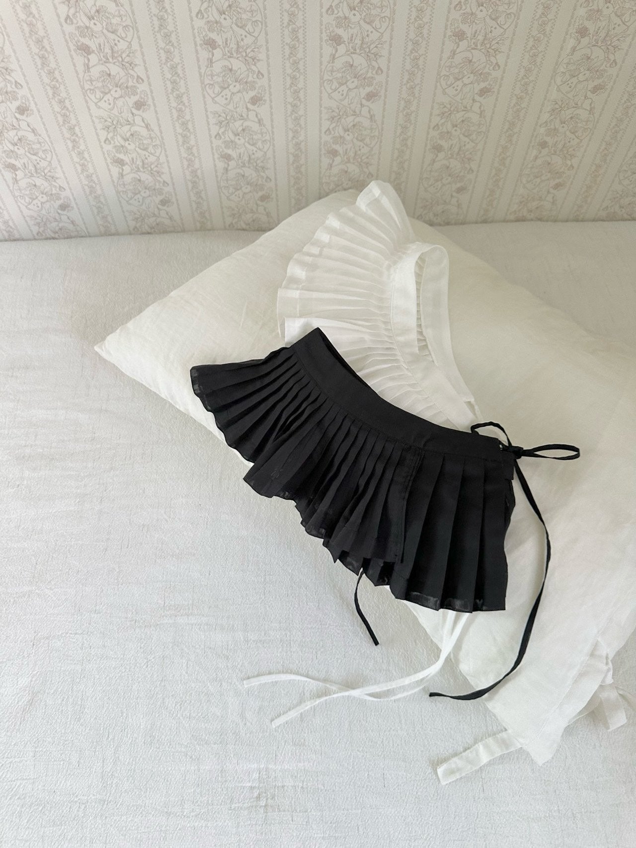 ［monbebe］Layered pleats apron (kids)