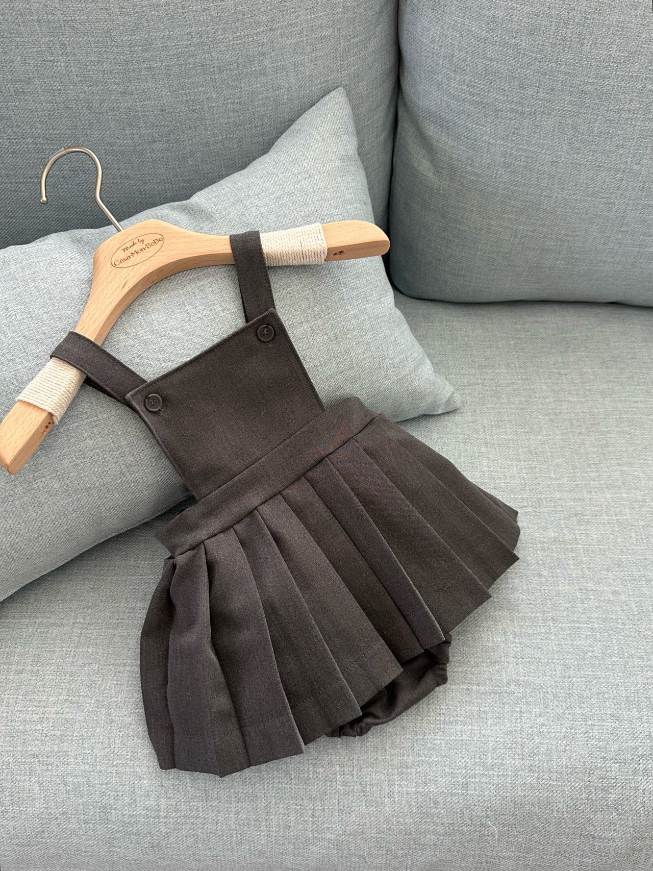 ［monbebe］Lui pleats suspender suit
