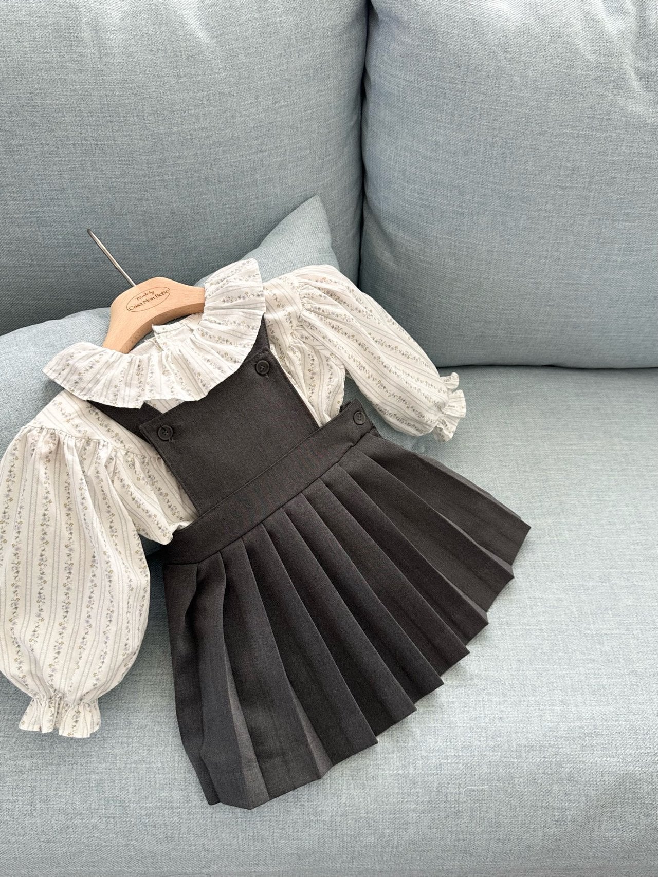 ［monbebe］Lui pleats suspender suit