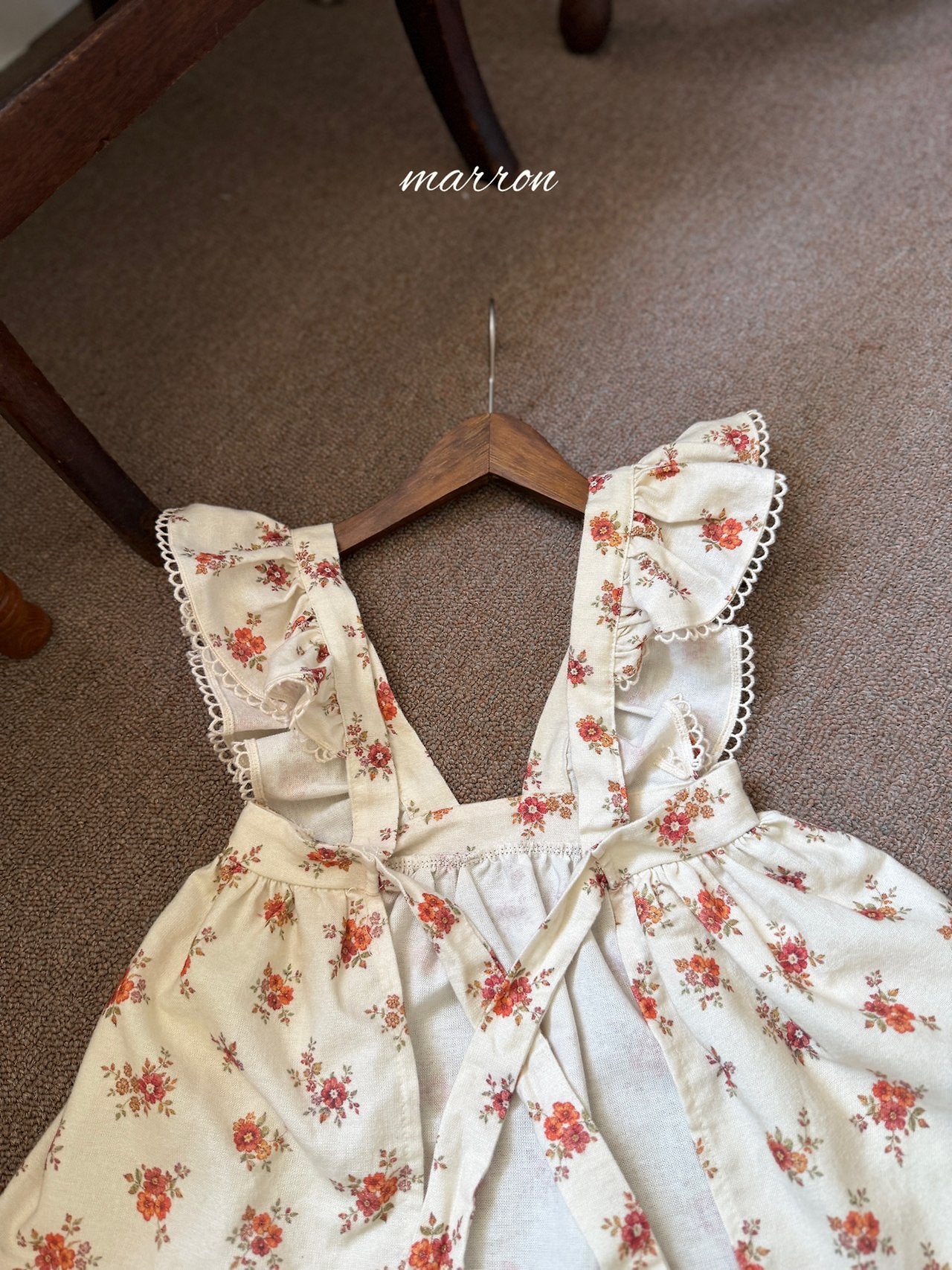 ［marron］Flower frill apron