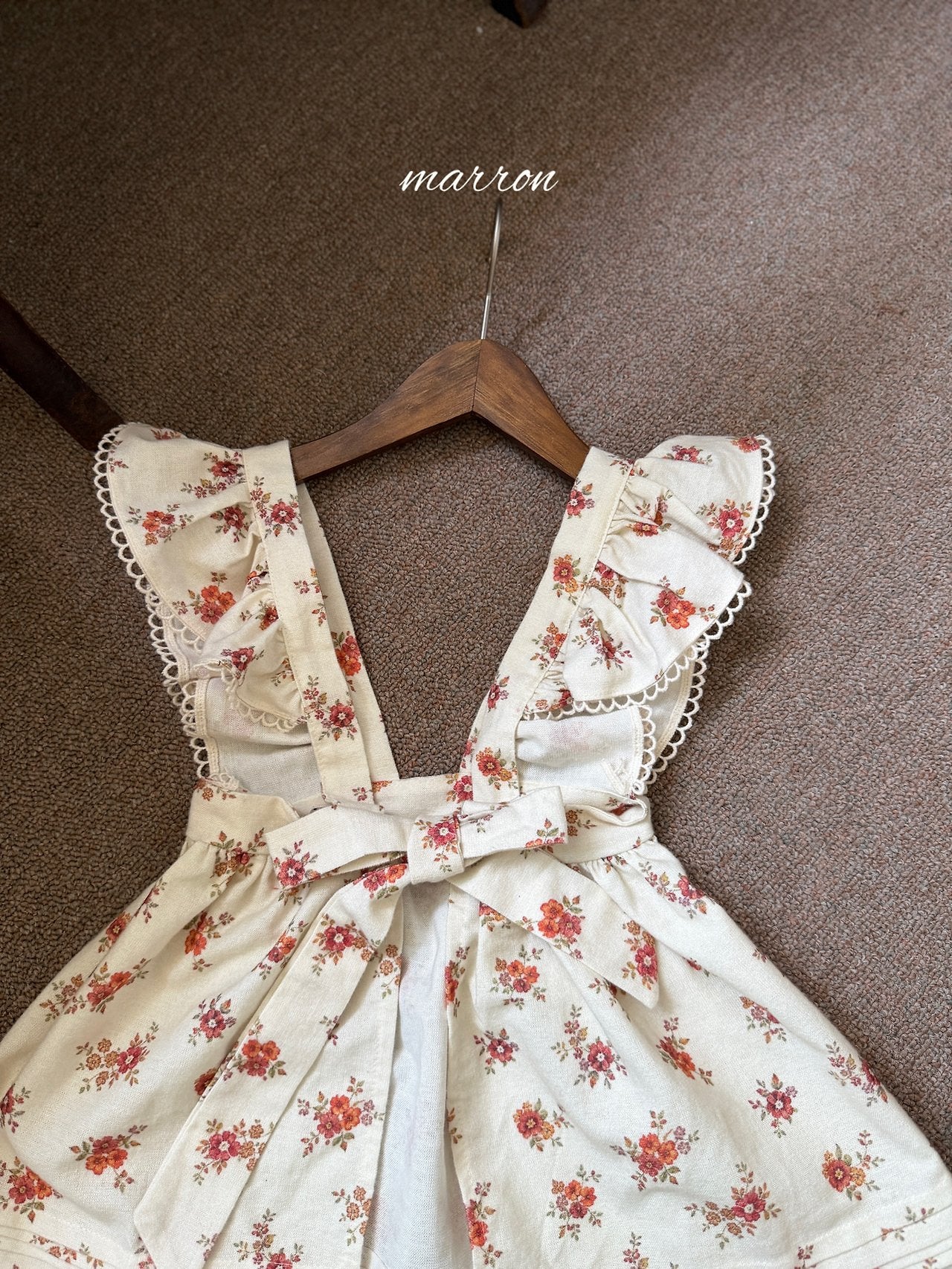 ［marron］Flower frill apron