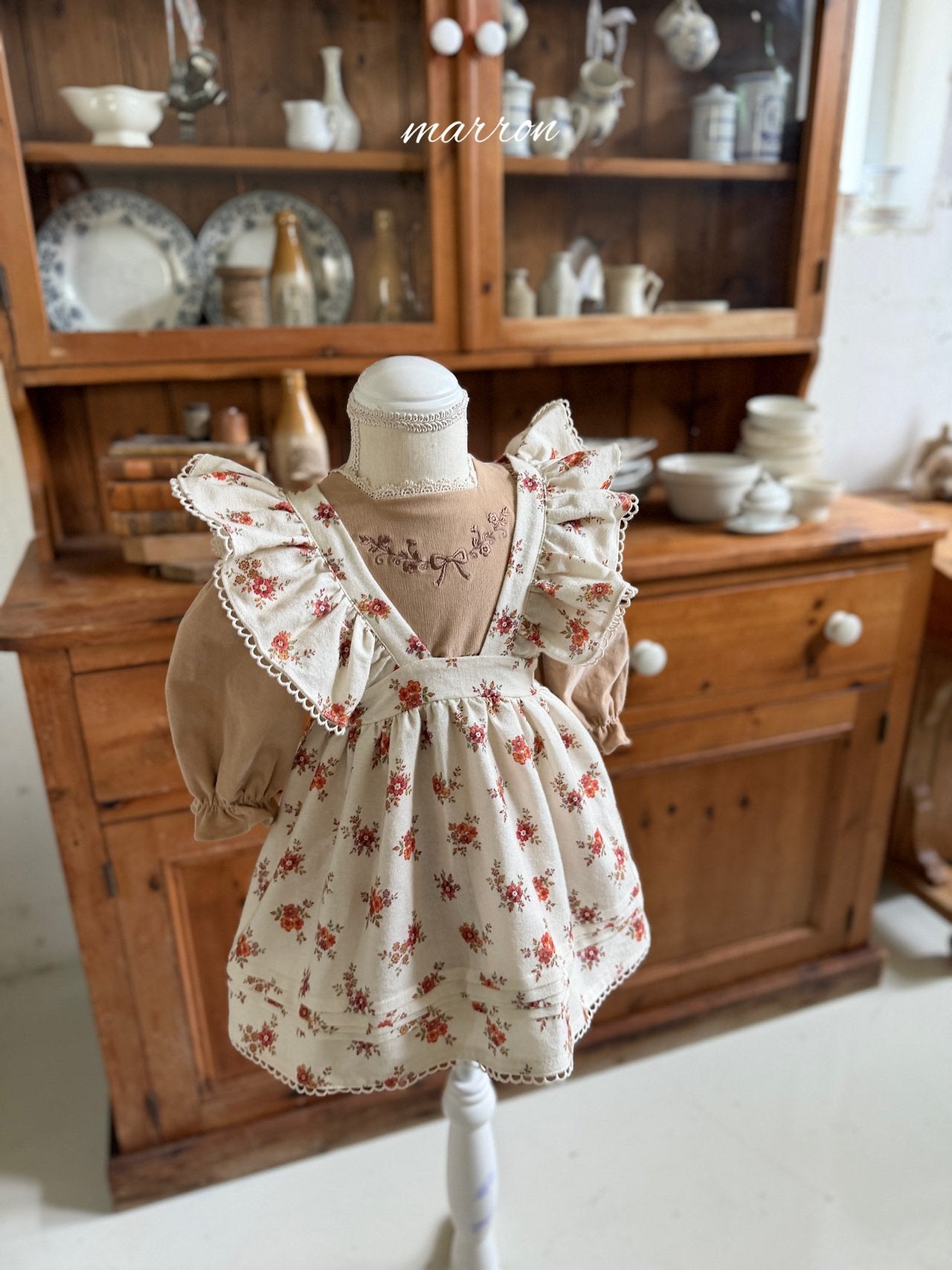 ［marron］Flower frill apron