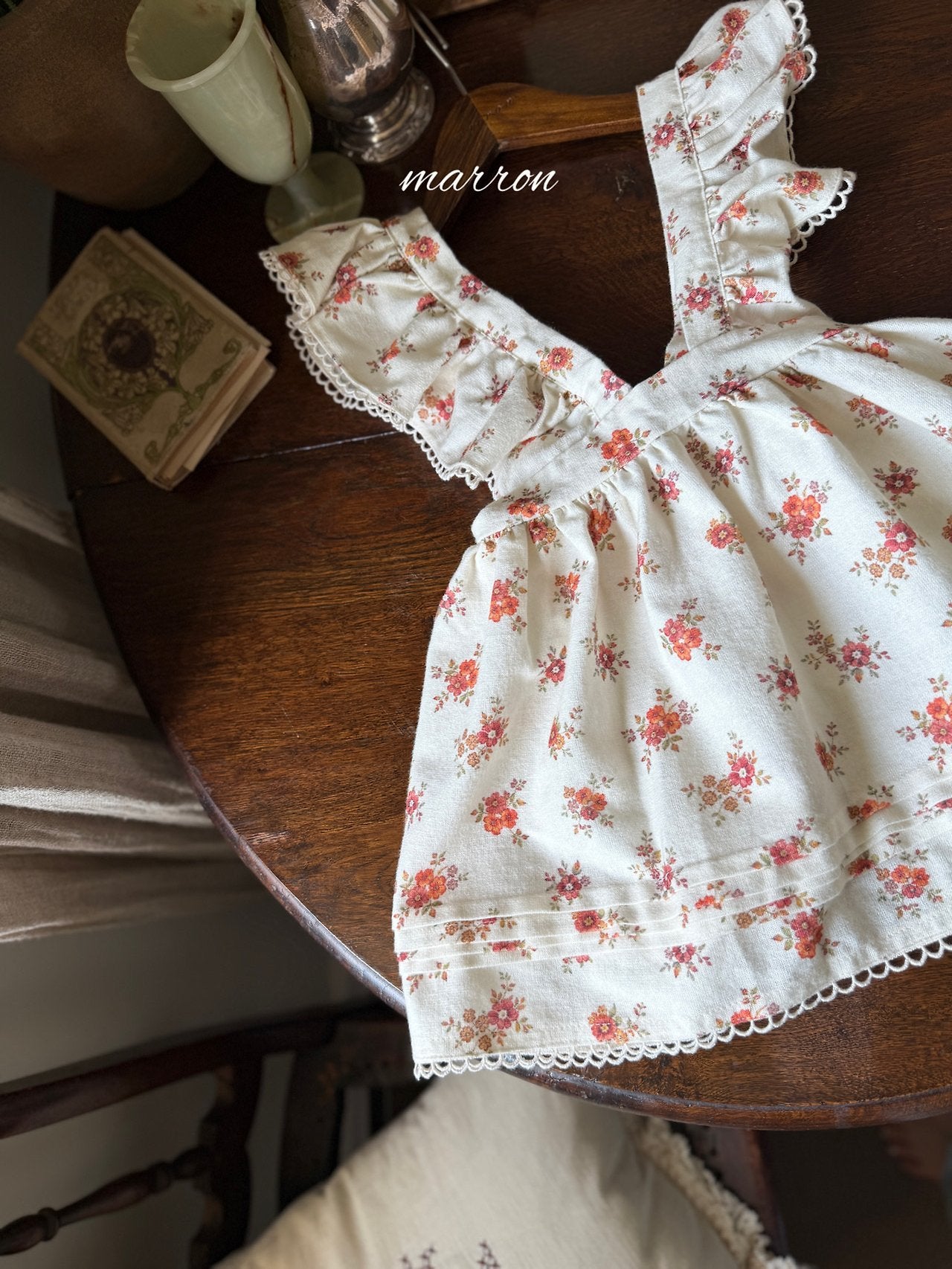 ［marron］Flower frill apron