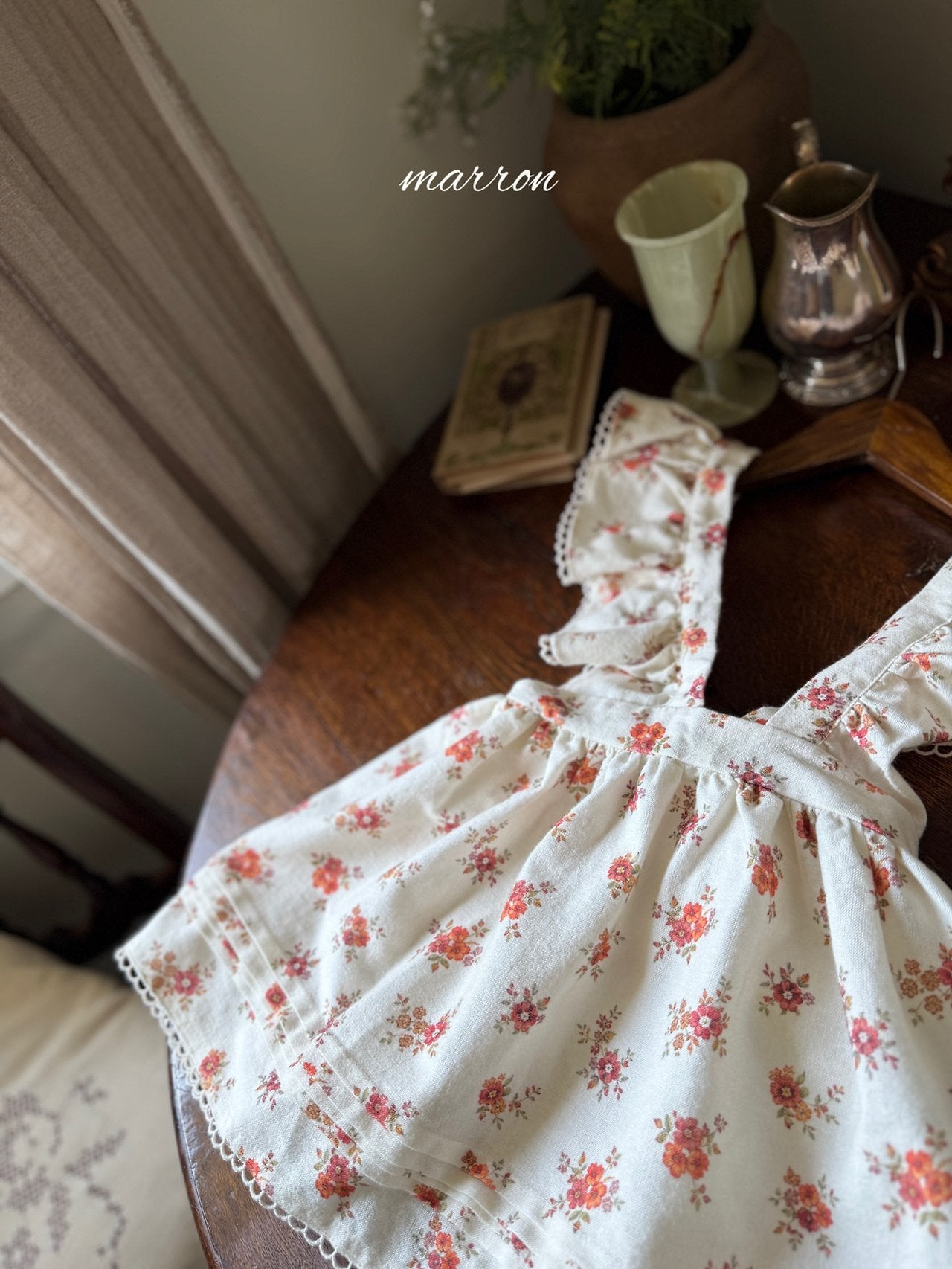 ［marron］Flower frill apron