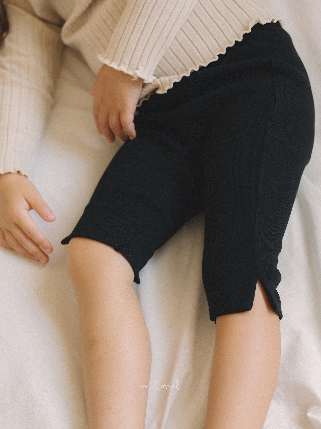 ［melmel］Capri Rib Pants