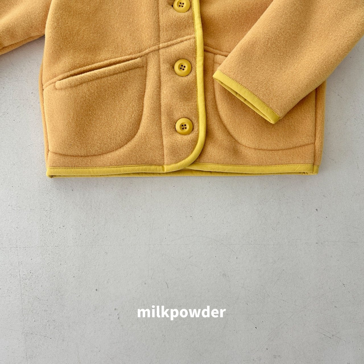 ［milk powder］Puff fleece jumper