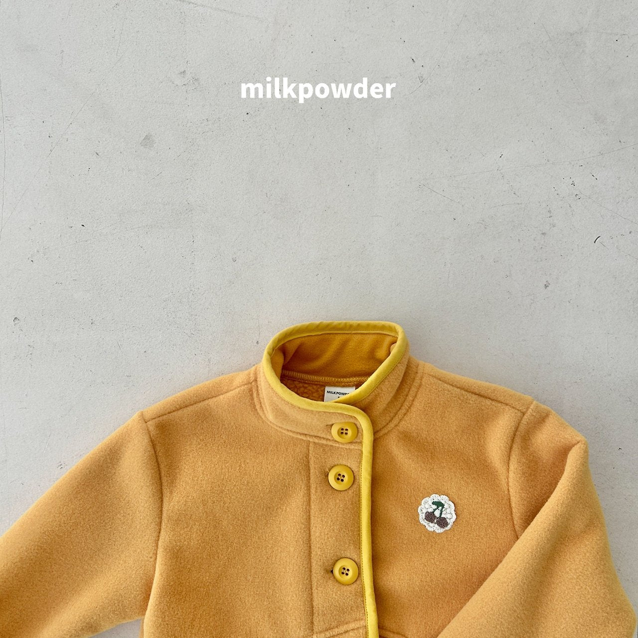 ［milk powder］Puff fleece jumper