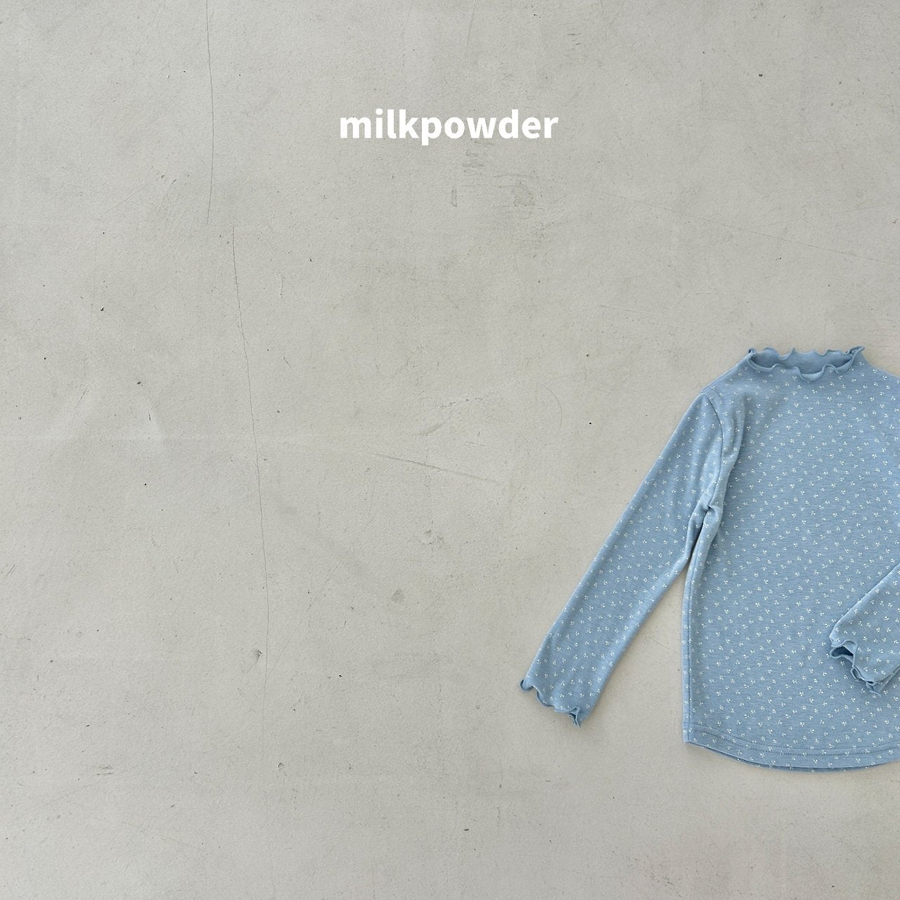 ［milk powder］Mellow flower tee
