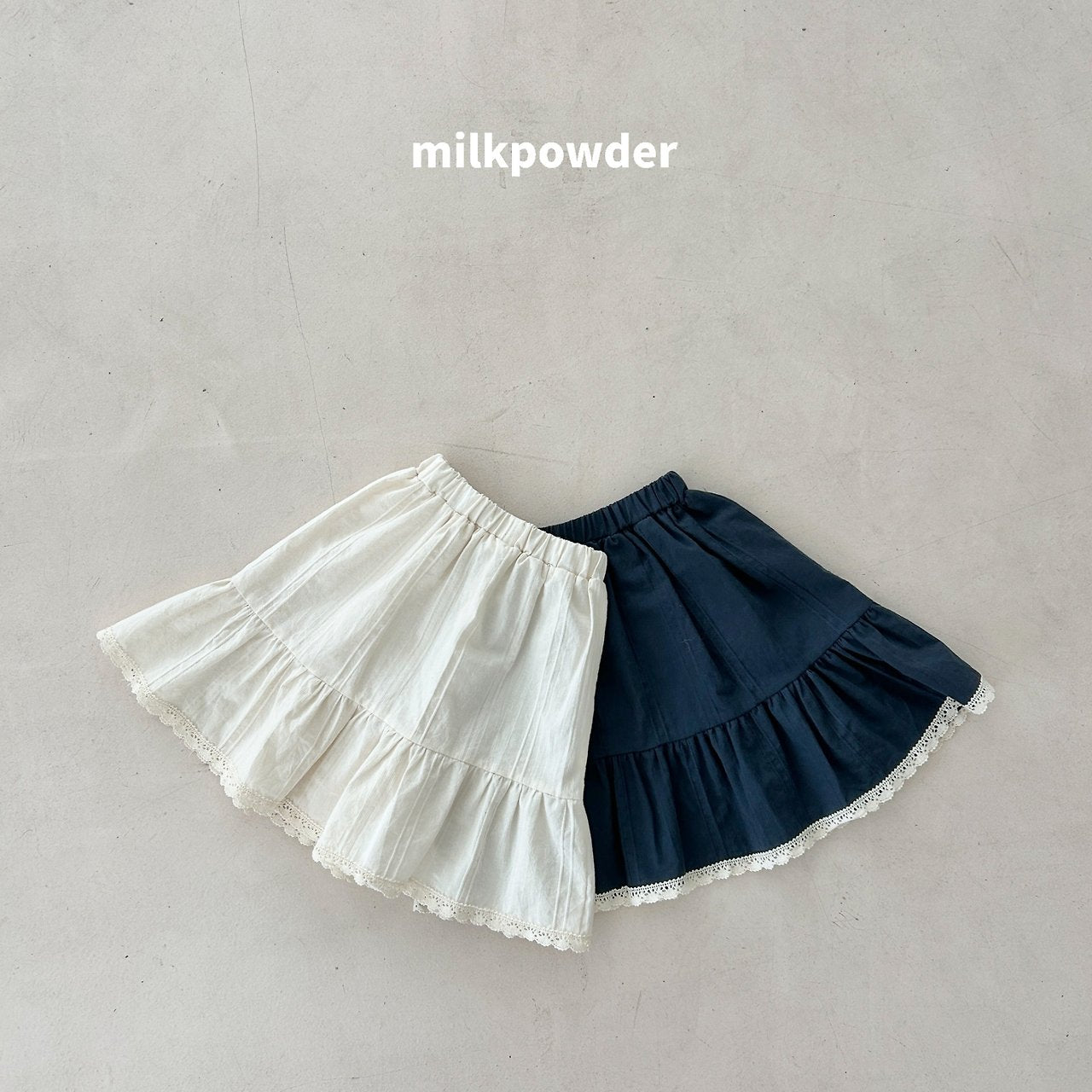 ［milk powder］Mei lace skirt