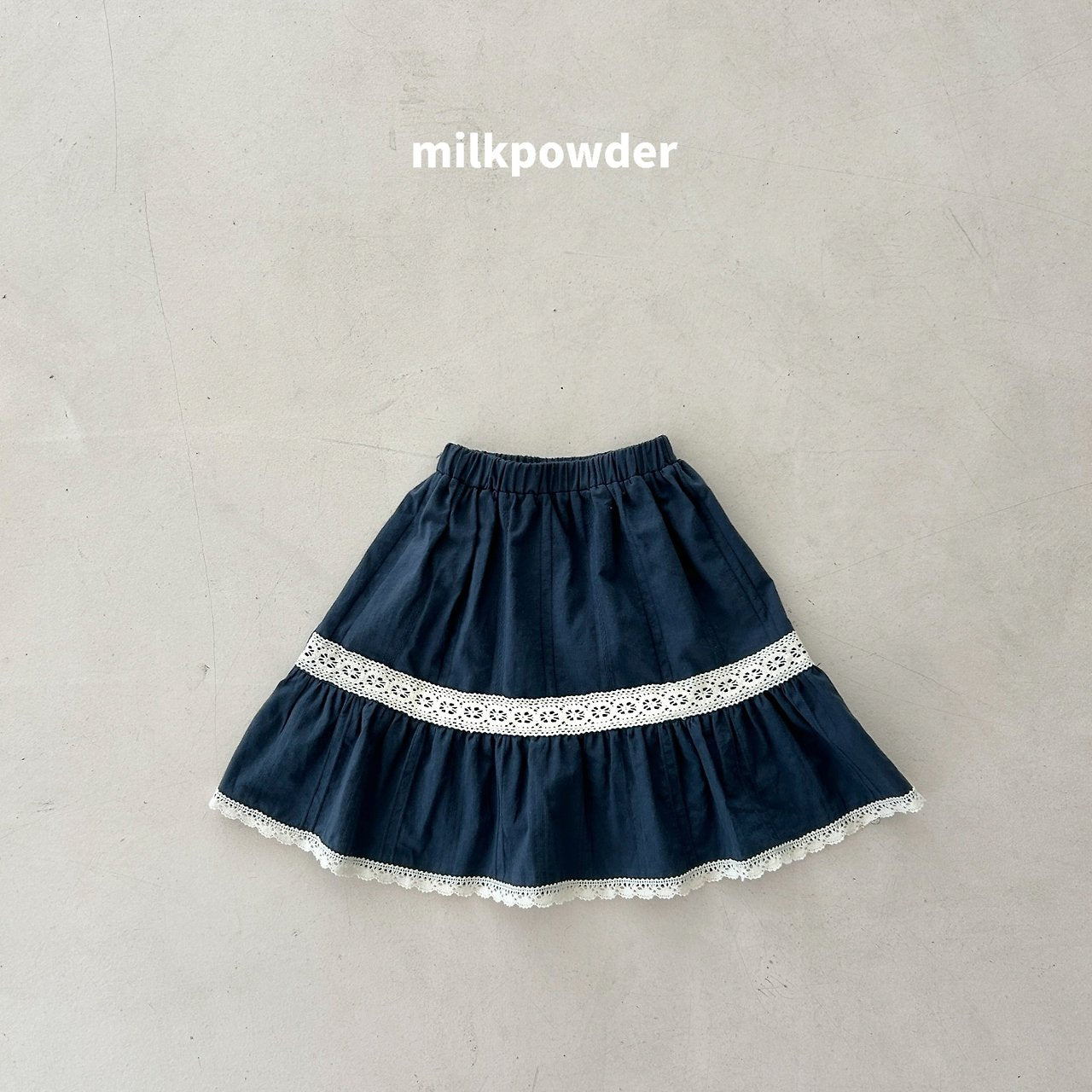 ［milk powder］Mei lace skirt