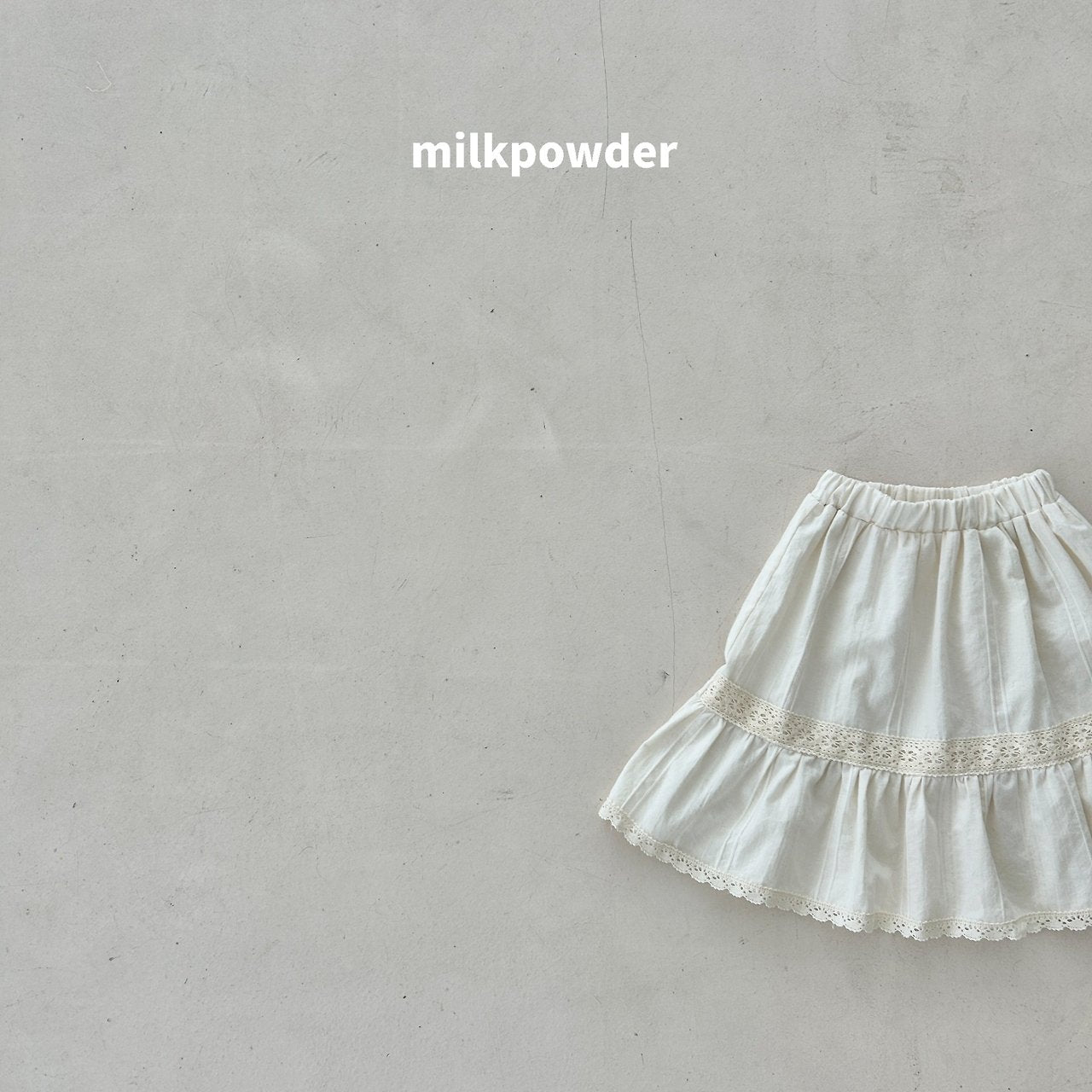 ［milk powder］Mei lace skirt
