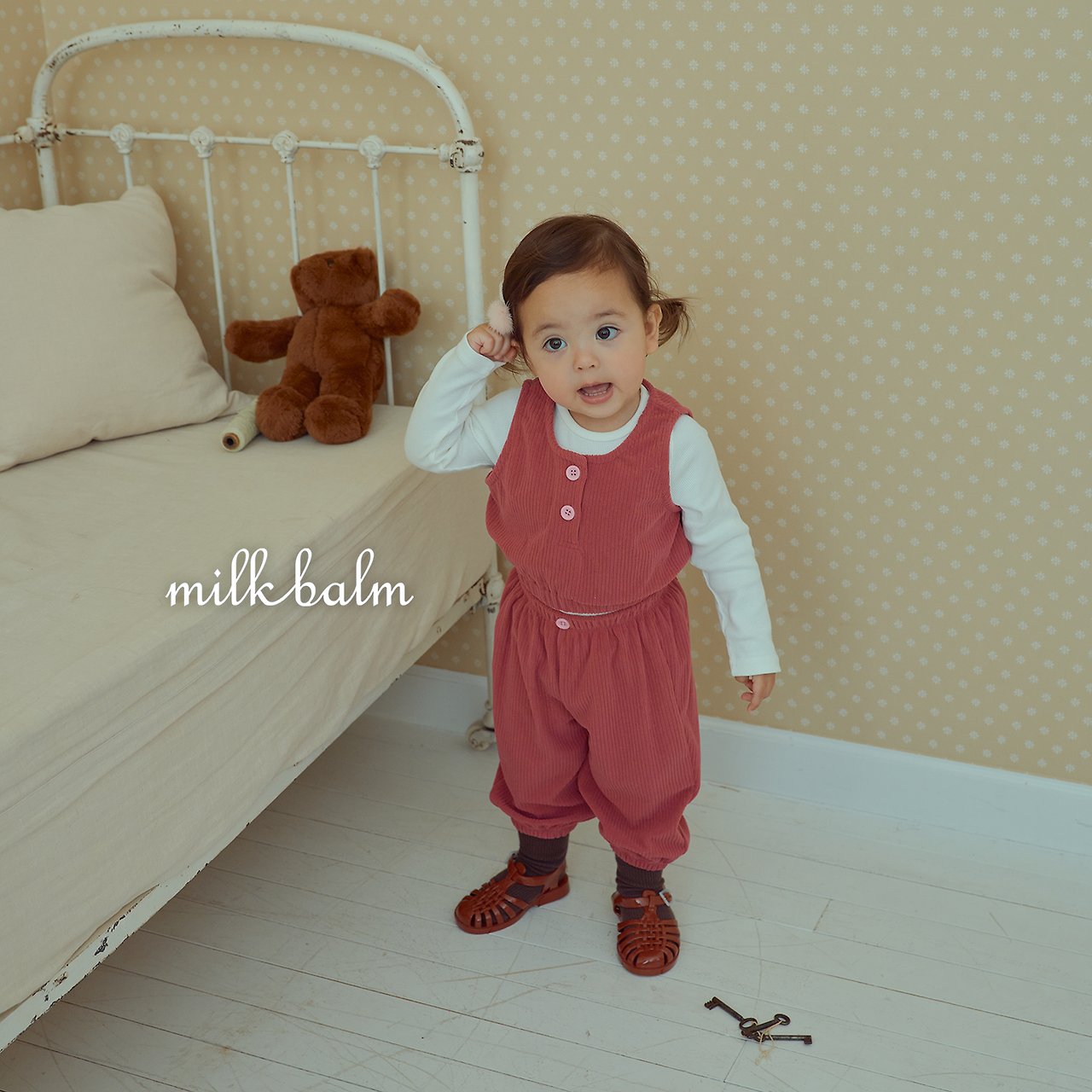 ［milk balm］Dui jogger pants