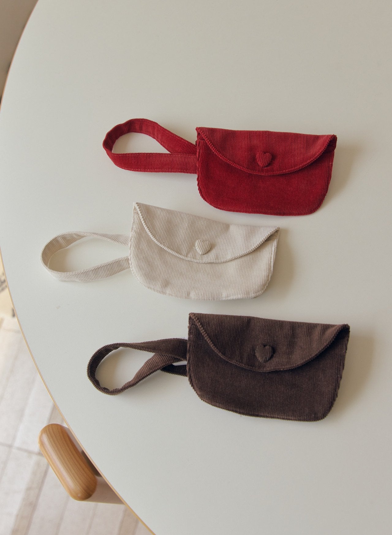 ［mome］Corduroy belt bag