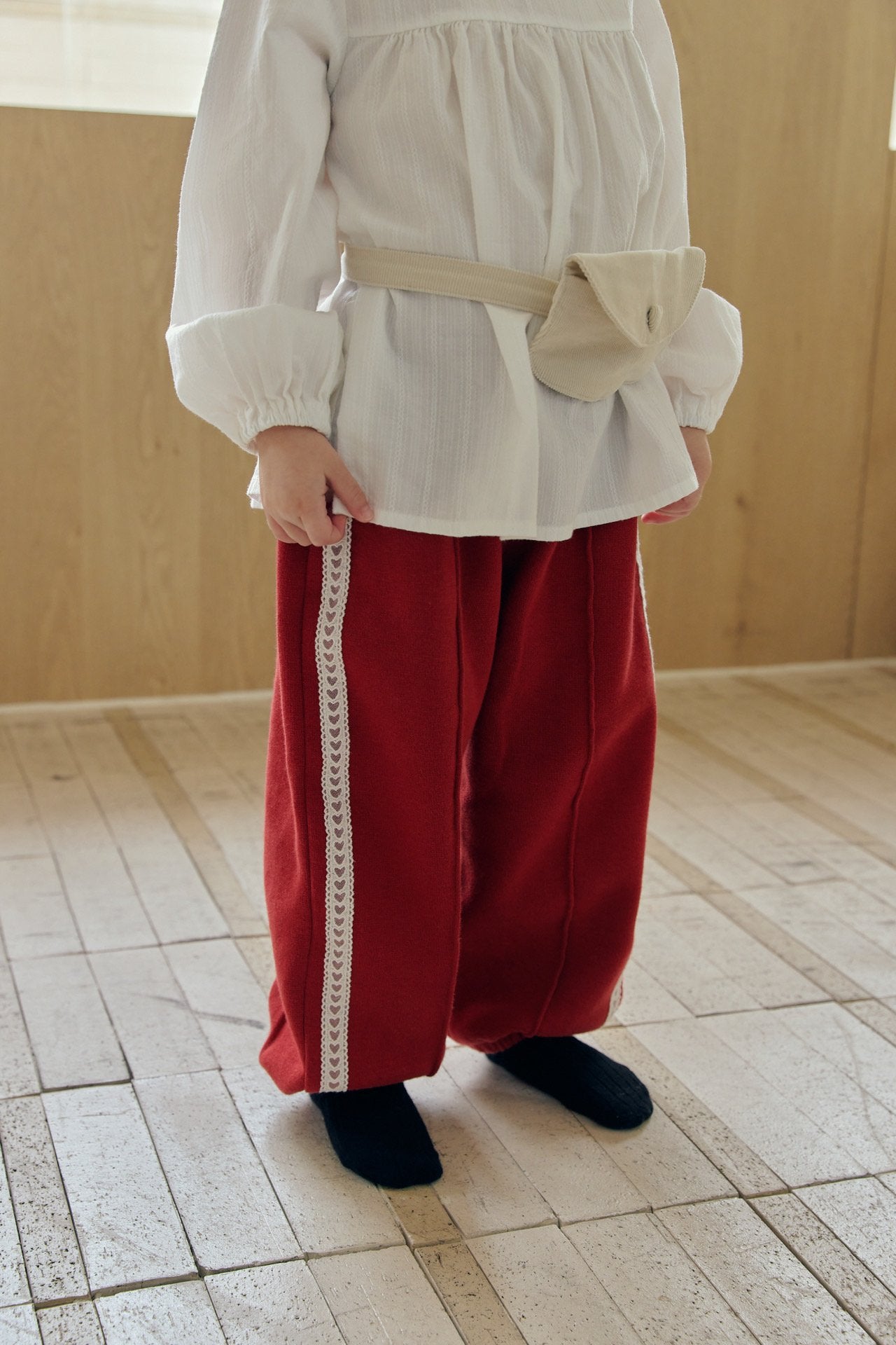 ［mome］Lovelove jogger pants