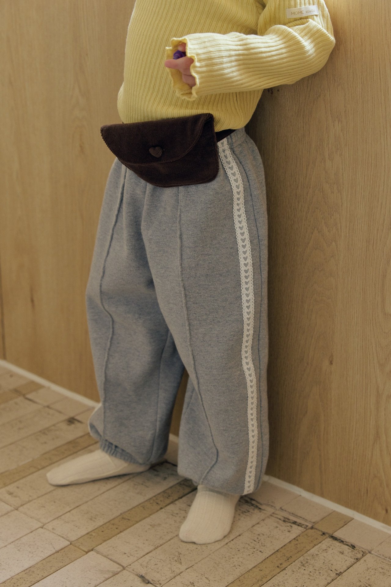 ［mome］Lovelove jogger pants