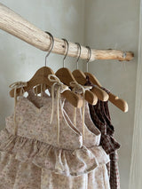 ［Anne shirley］Signature frill ribbon one-piece (flower)