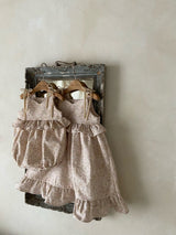［Anne shirley］Signature frill ribbon one-piece (flower)
