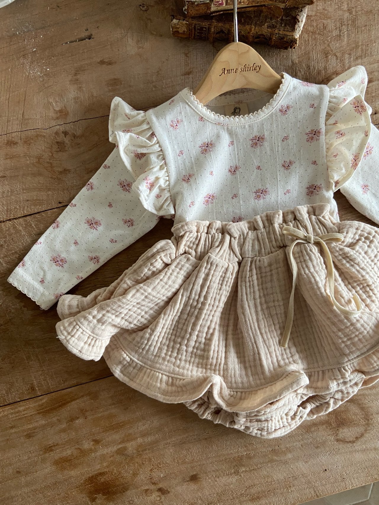 ［Anne shirley］Joan wing rompers (flower)